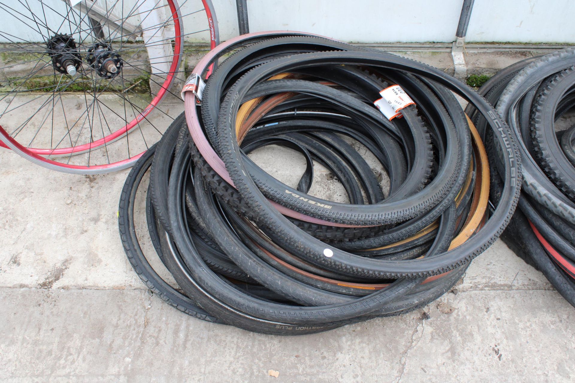 A LARGE QUANTITY OF AS NEW BIKE TYRES