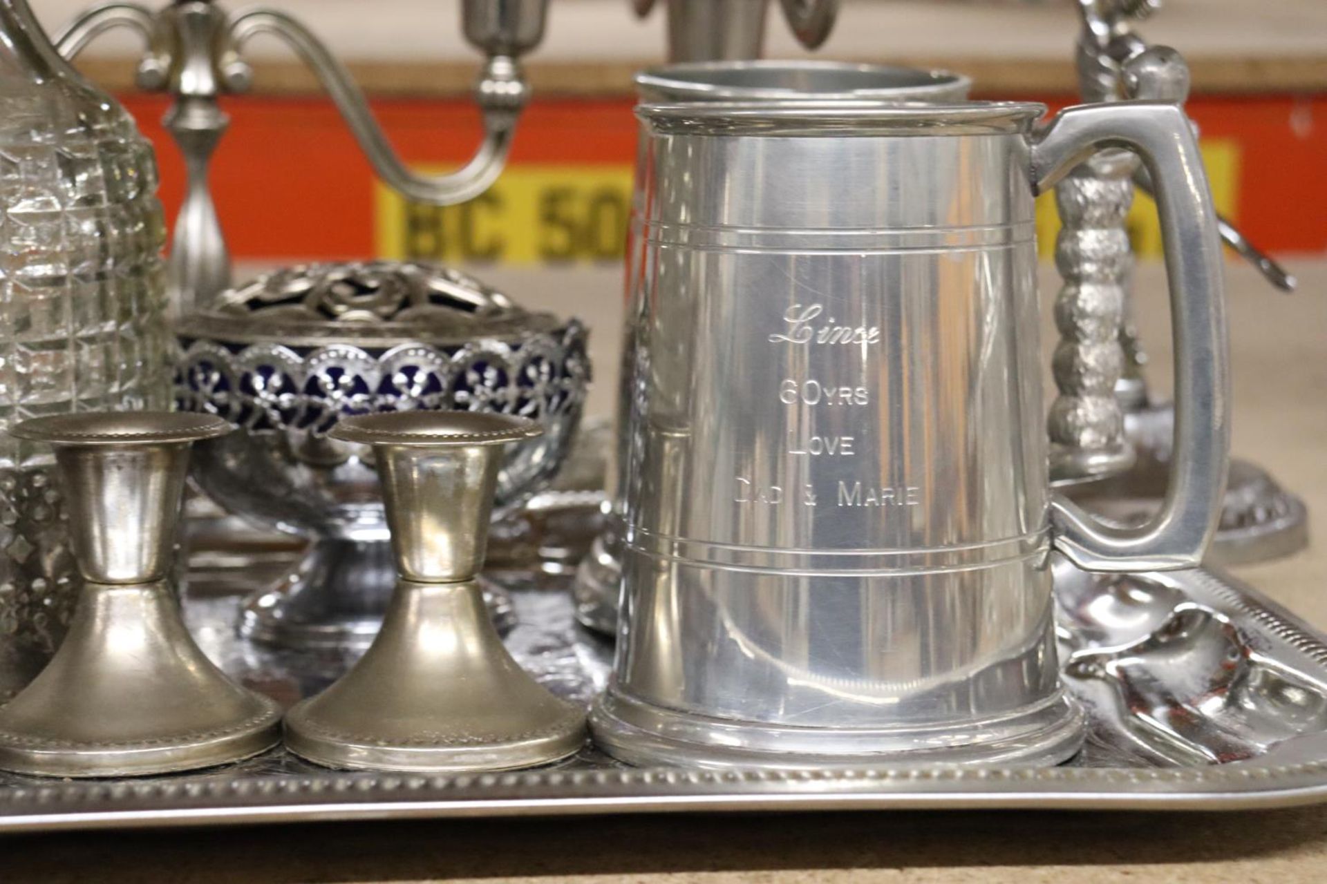 A QUANTITY OF SILVERPLATE TO INCLUDE CANDLEABRA'S, TRAY, TANKARDS, CANDLESTICKS, ETC., - Image 2 of 6