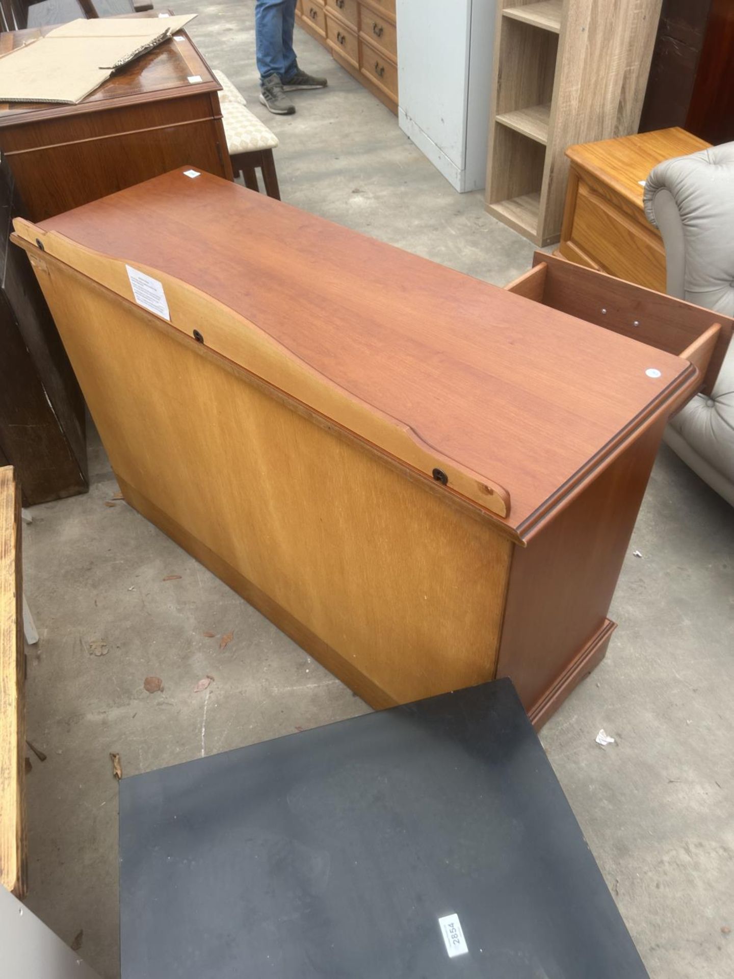 A CHERRY WOOD SIDEBOARD - Image 3 of 3