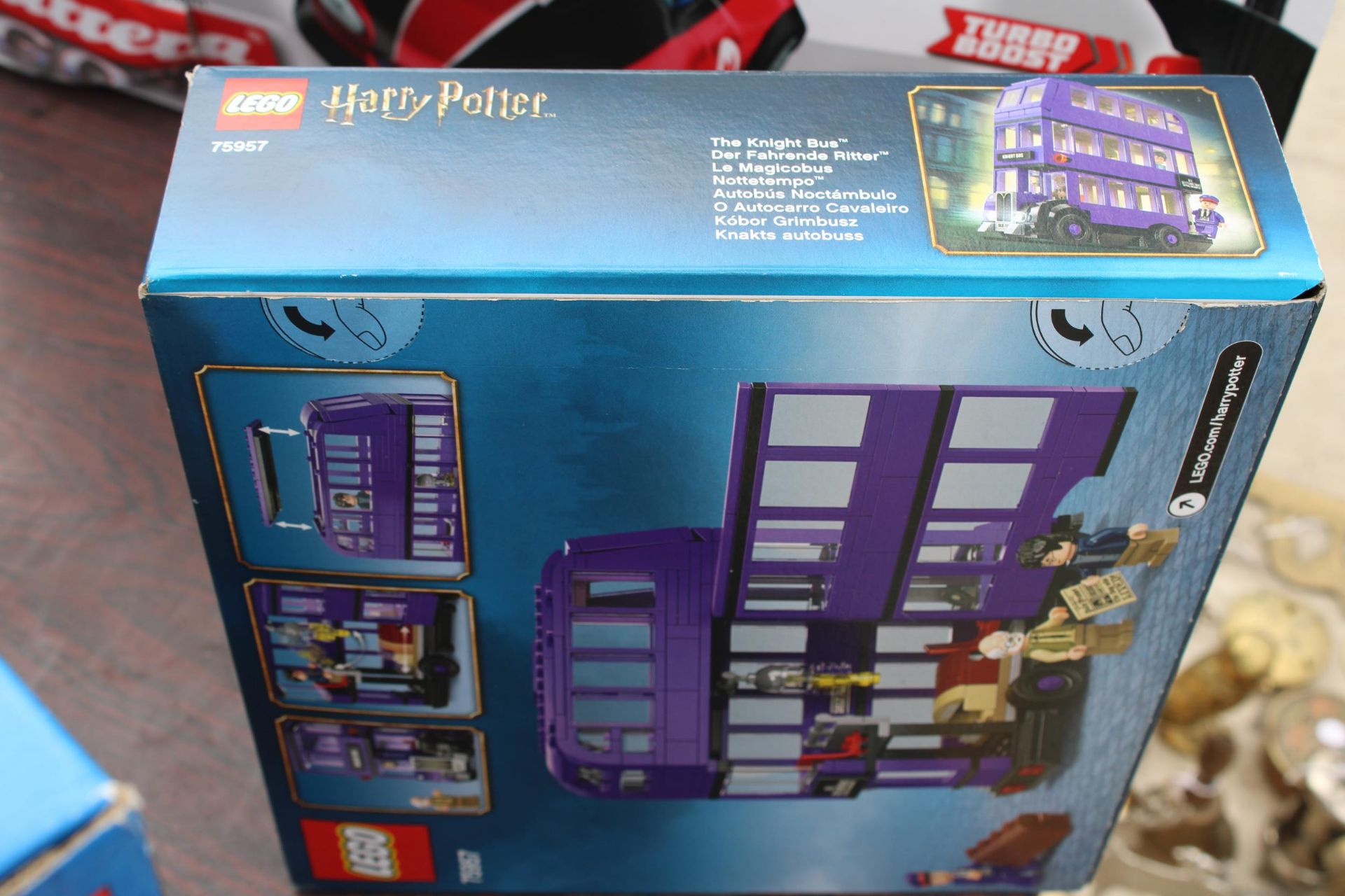 AN ASSORTMENT OF TOYS TO INCLUDE A BOXED LEGO CITY SET, A HARRY POTTER LEGO NIGHT BUS AND A - Image 6 of 7