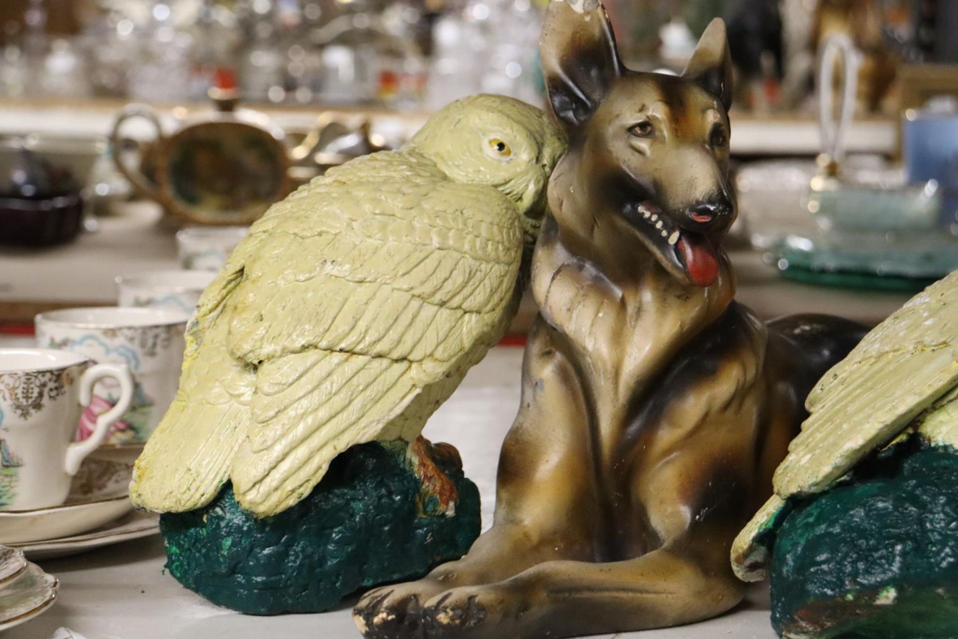 A LARGE CHALWARE ALSATION DOG AND A PAIR OF OWLS PLUS A LARGE VINTAGE HEN CROCK - Image 2 of 4