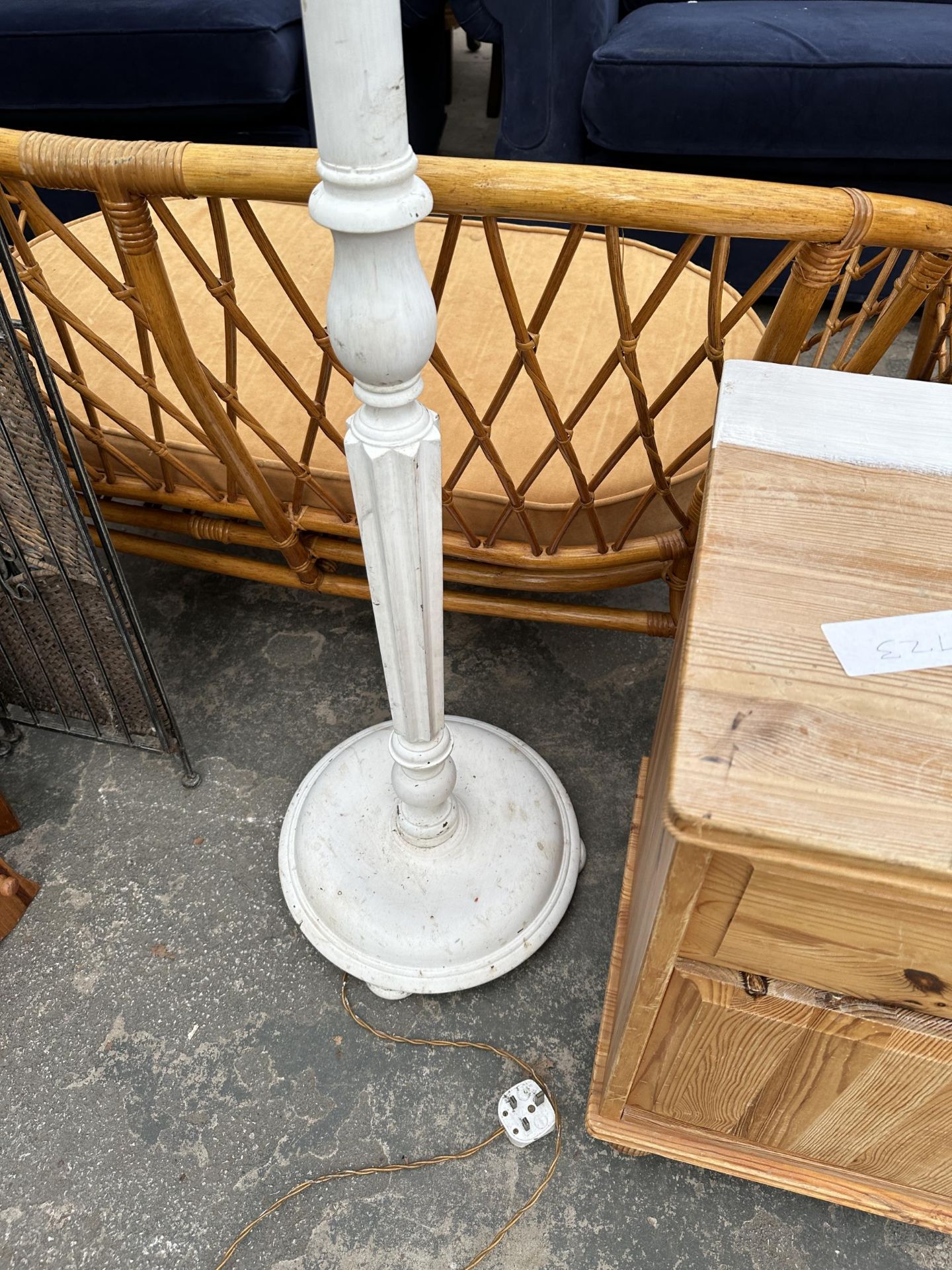 A MODERN PINE BEDSIDE LOCKER AND PAINTED STANDARD LAMP - Image 4 of 4