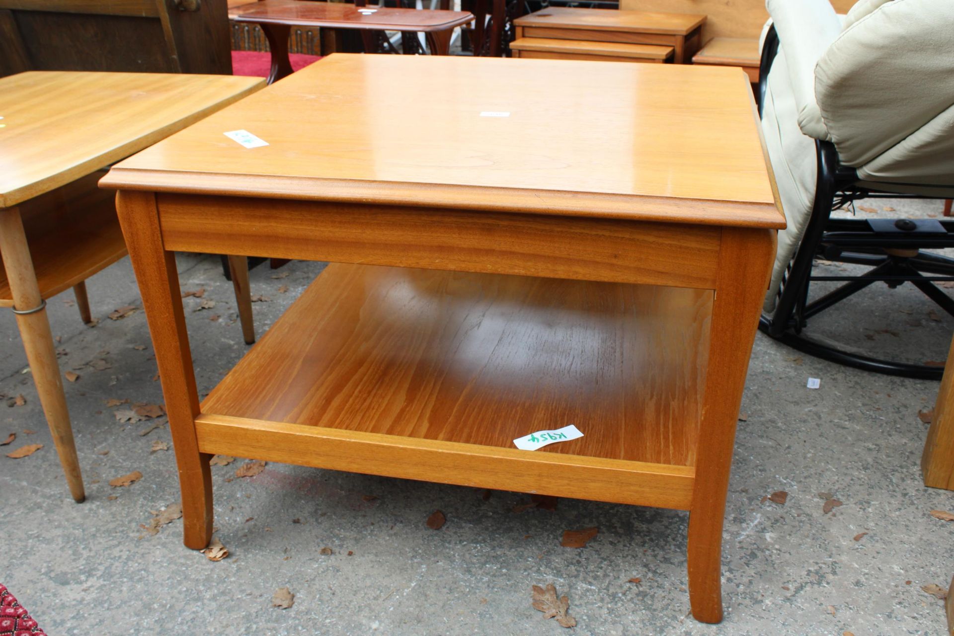 A RETRO TEAK TWO TIER COFFEE TABLE WITH PULL-OUT SLIDES, 29.5" SQUARE - Image 2 of 4