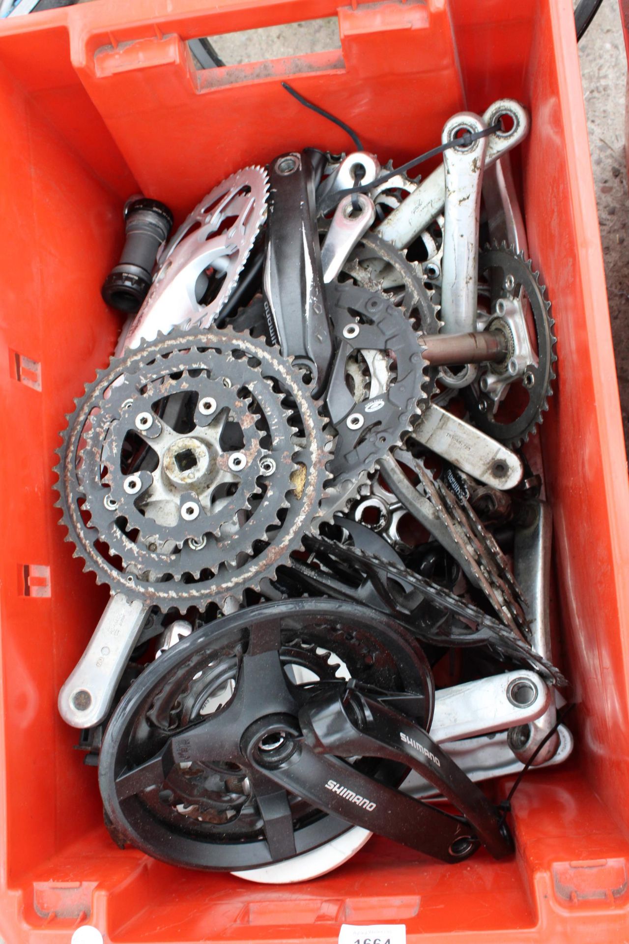 A LARGE ASSORTMENT OF BIKE GEARS - Image 2 of 2