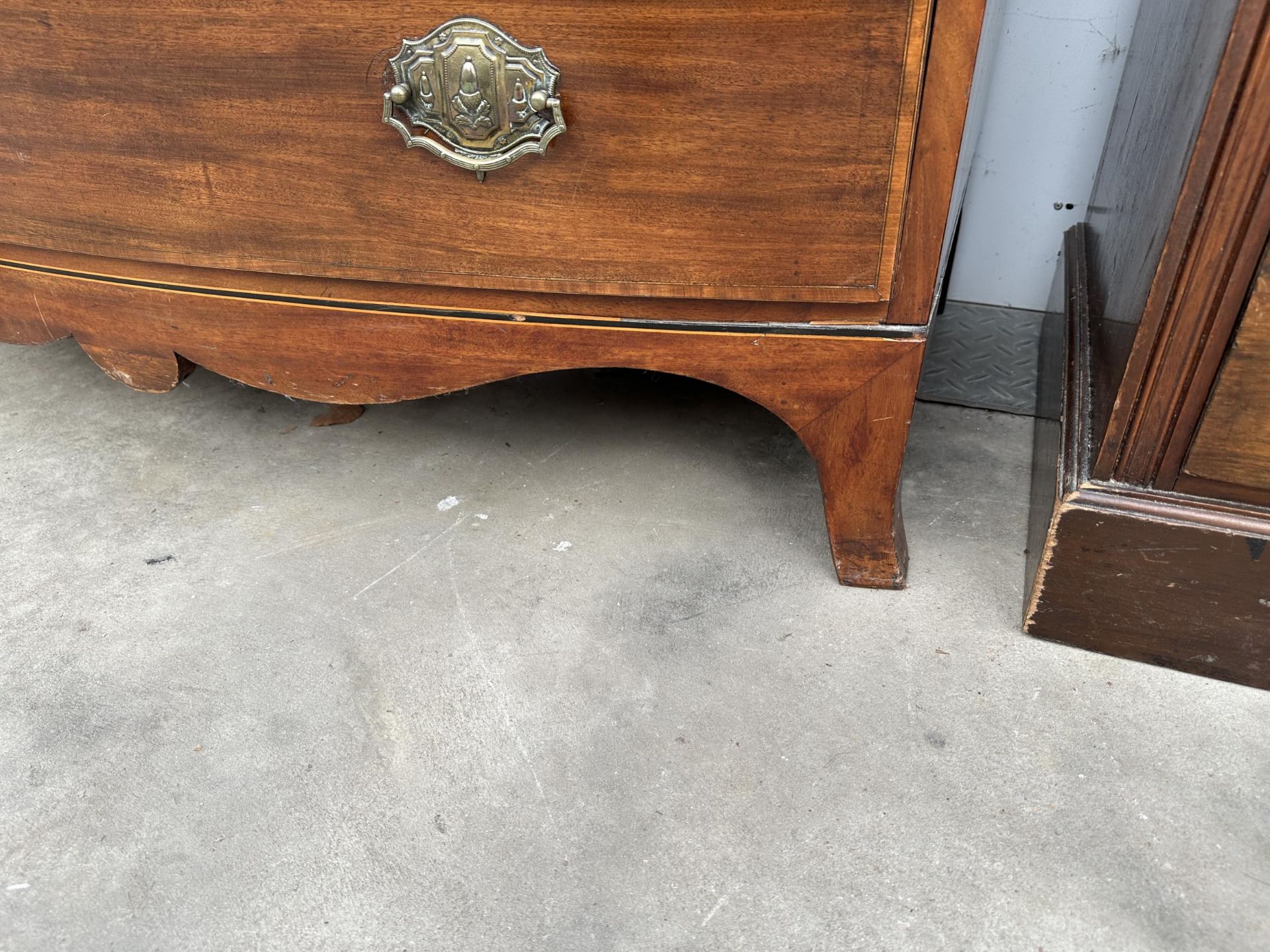 A 19TH CENTURY MAHOGANY INLAID AND CROSSBANDED CHEST OF FOUR GRADUATED DRAWERS, 43" WIDE - Image 4 of 4