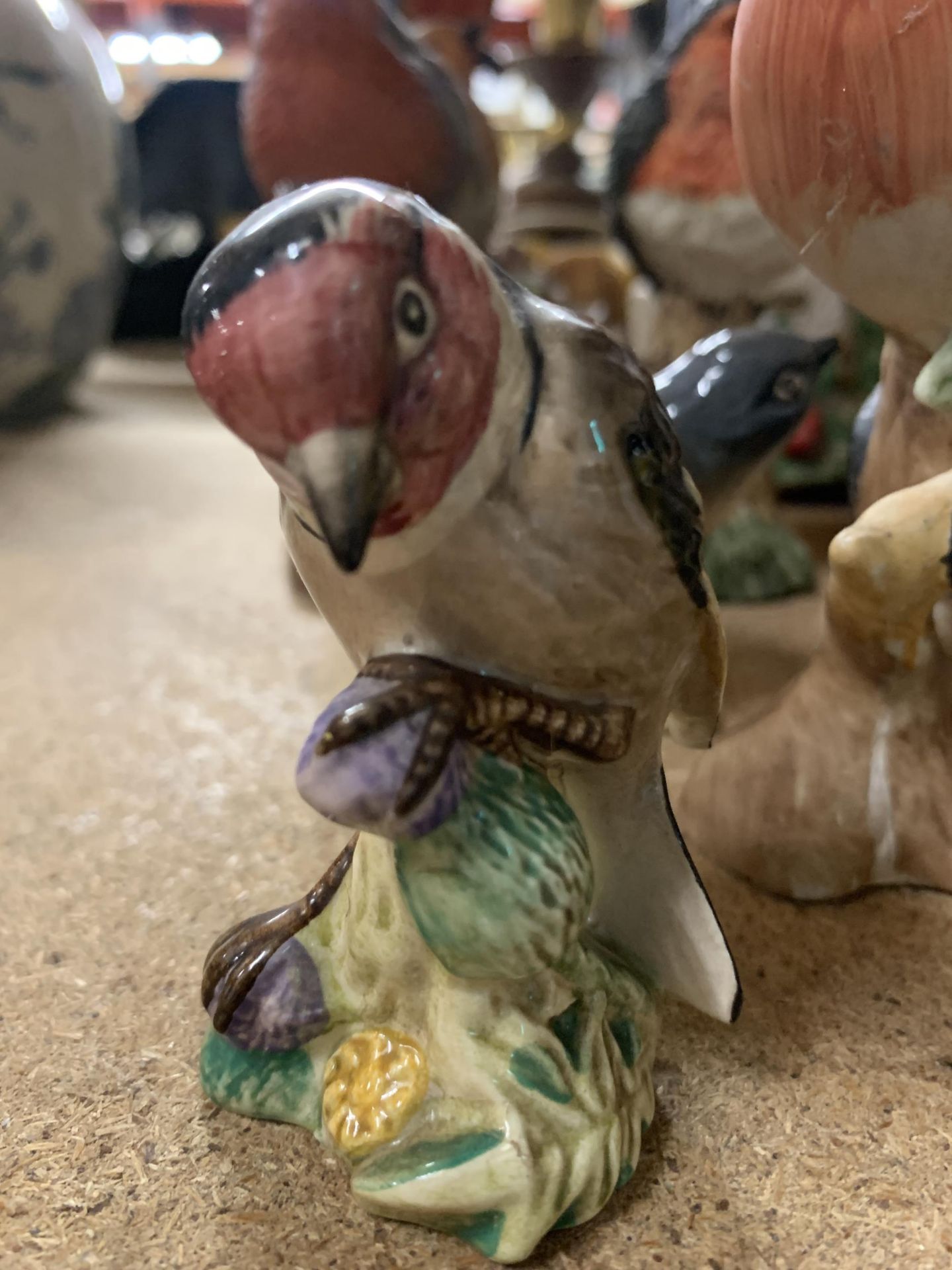 A LARGE LOT OF BIRD RELATED FIGURES TO INCLUDE BESWICK ETC (SOME A/F) - Image 2 of 5