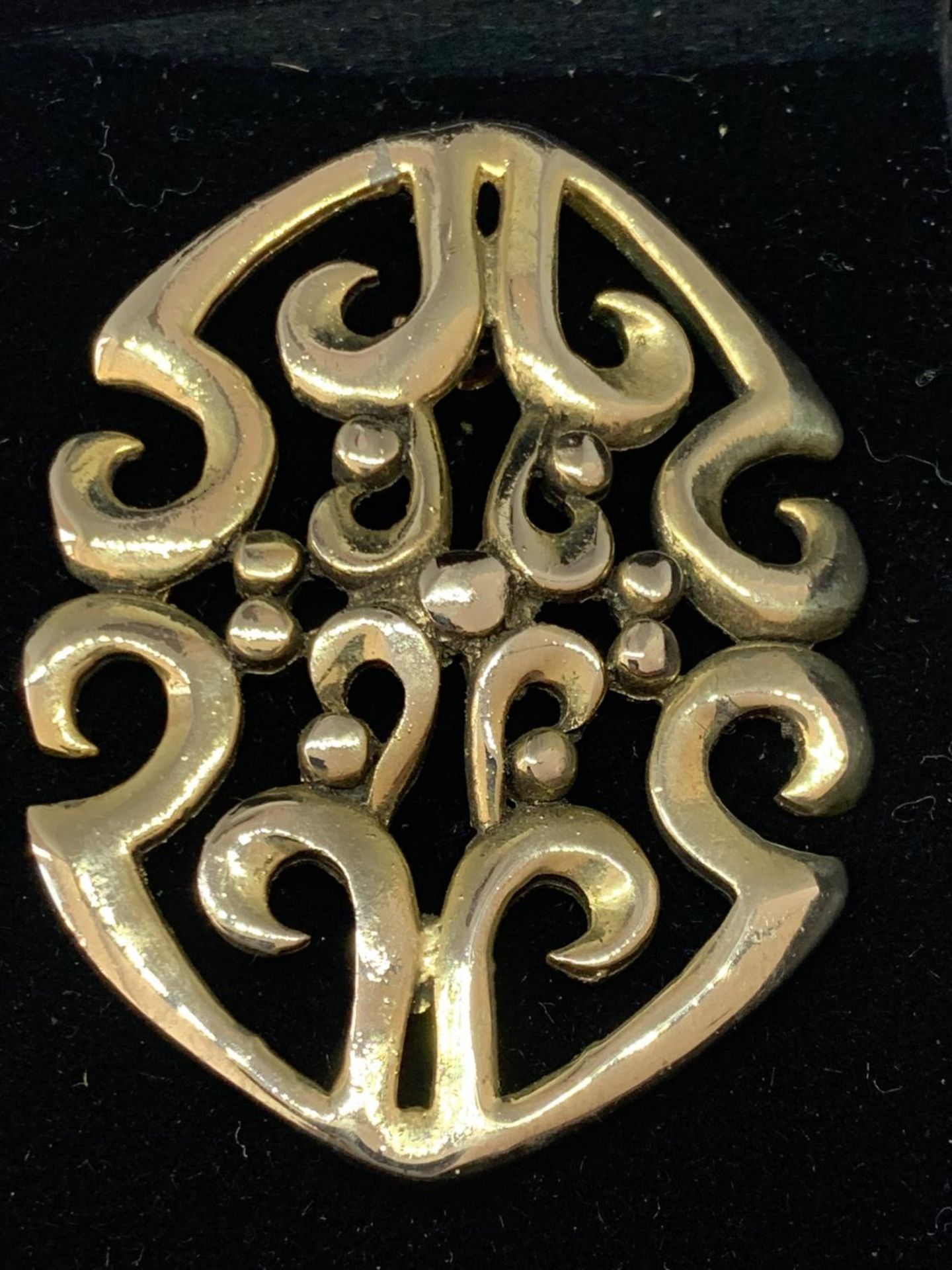 AN IRISH CELTIC BROOCH - Image 2 of 3