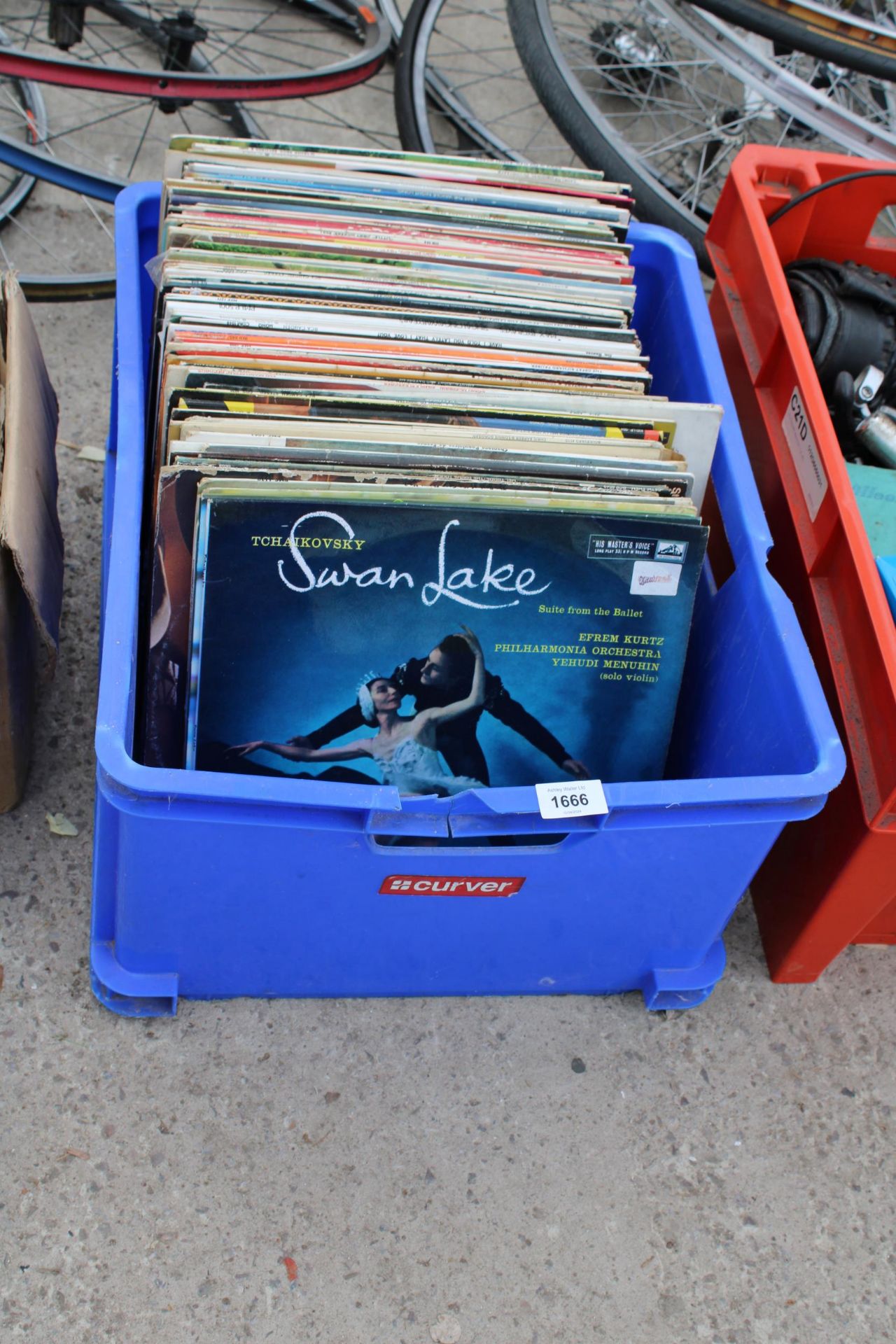 A LARGE ASSORTMENT OF LP RECORDS