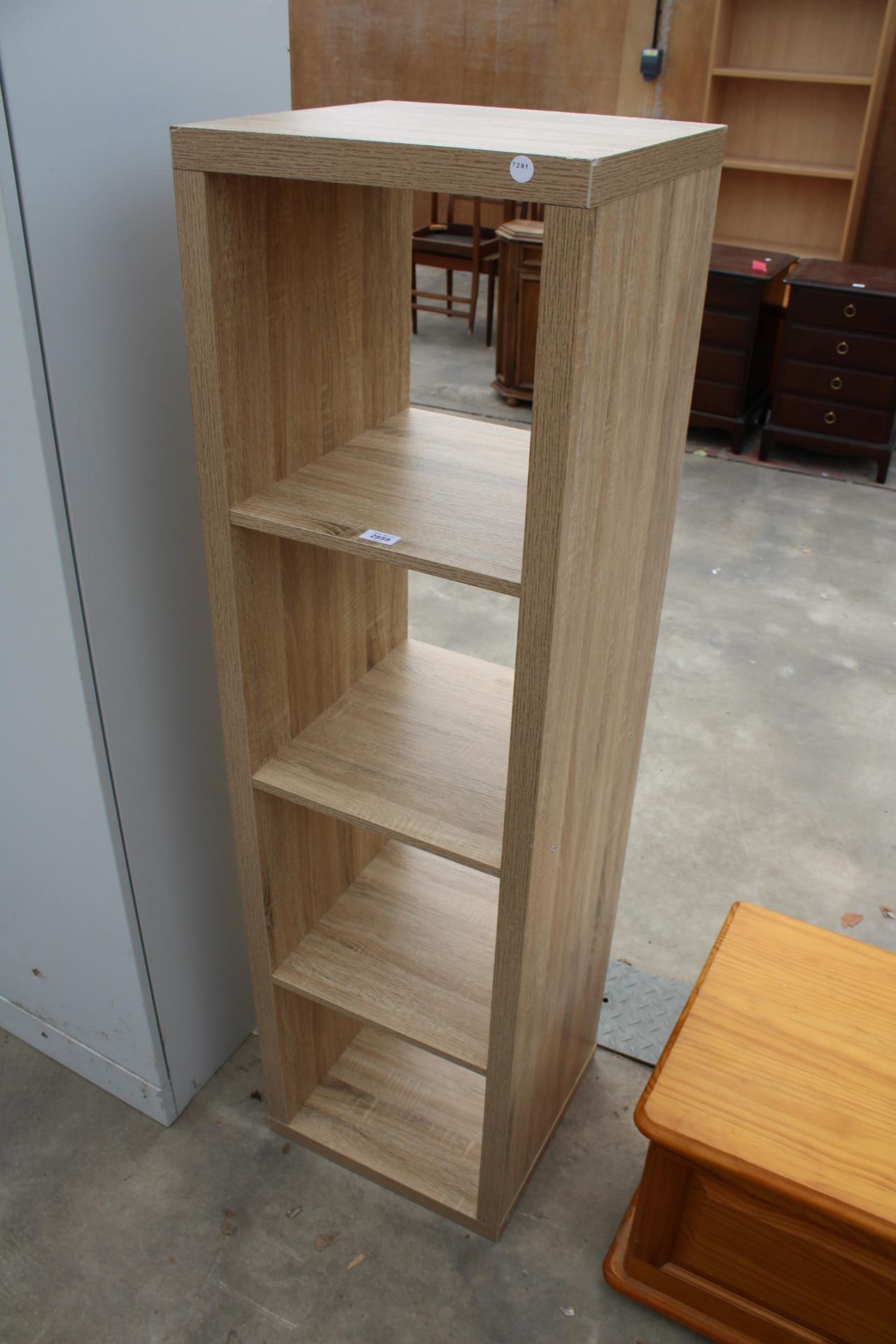 A MODERN FOUR TIER OPEN SHELF UNIT, 16" WIDE