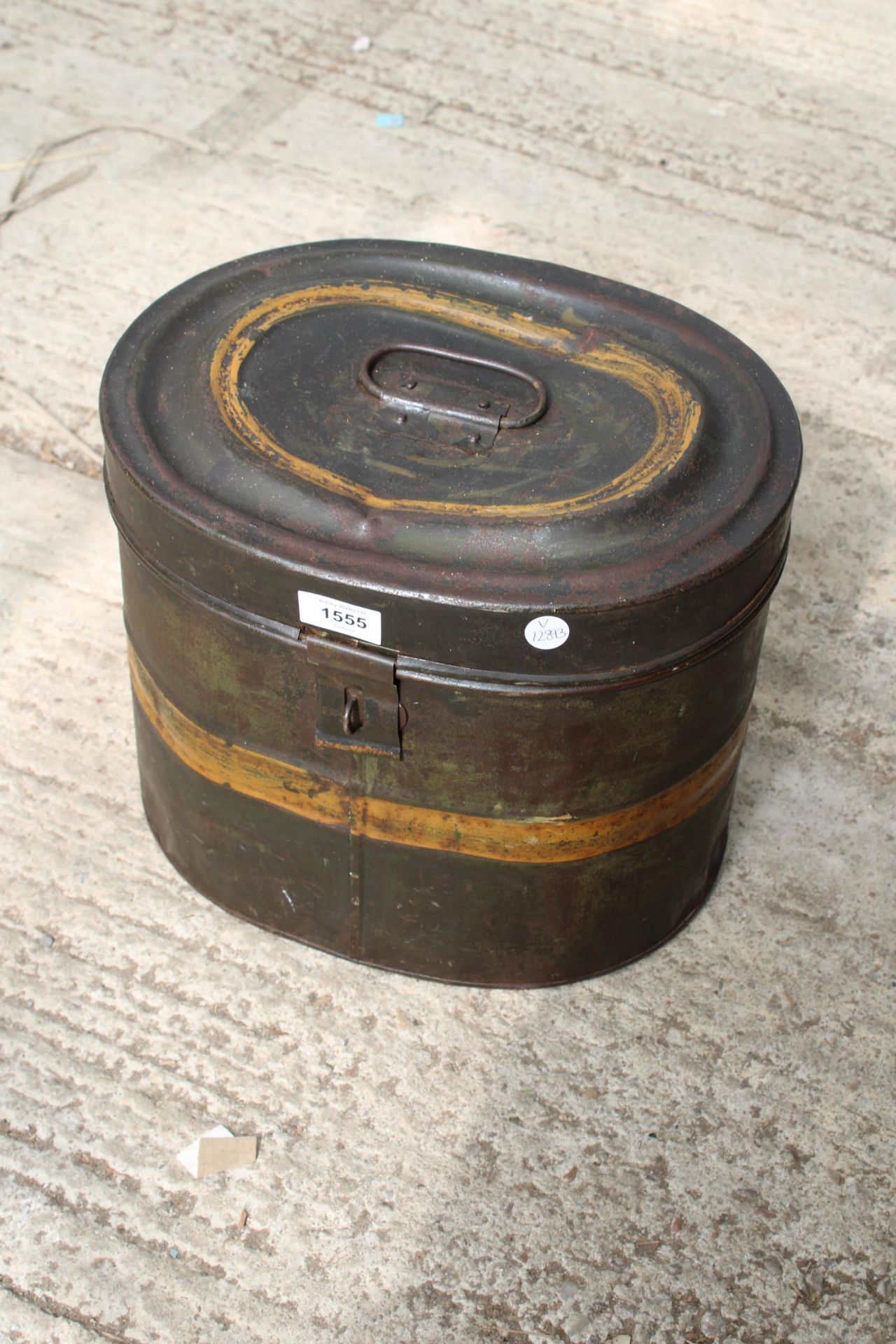 A VINTAGE STYLE METAL LIDDED BOX