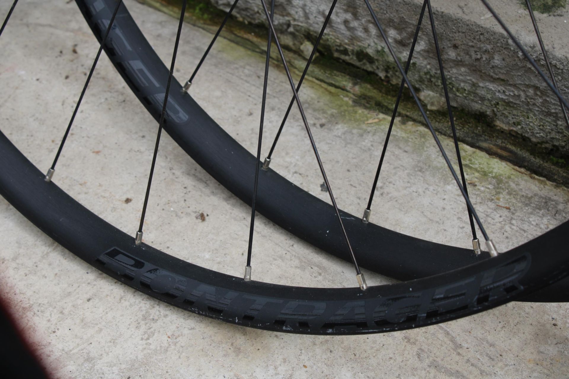 A PAIR OF BONTRAGER PARADIGM BIKE WHEEL RIMS - Image 2 of 3