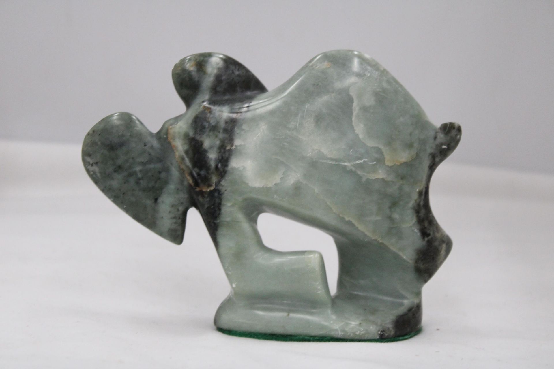 A JADE ELEPHANT, HEIGHT 11CM - Image 4 of 4