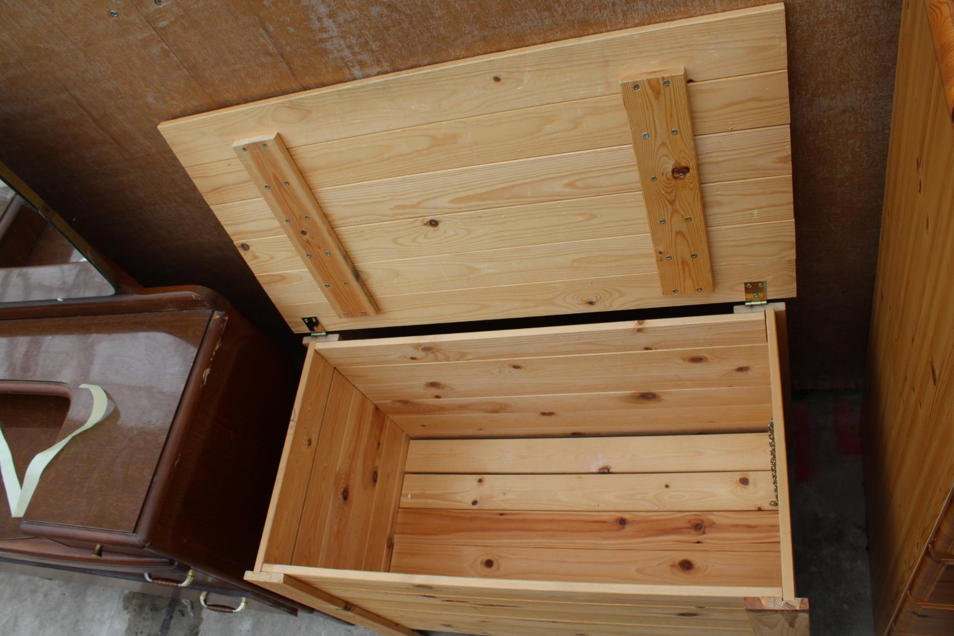 MODERN PINE BLANKET CHEST, 31" WIDE - Image 2 of 2