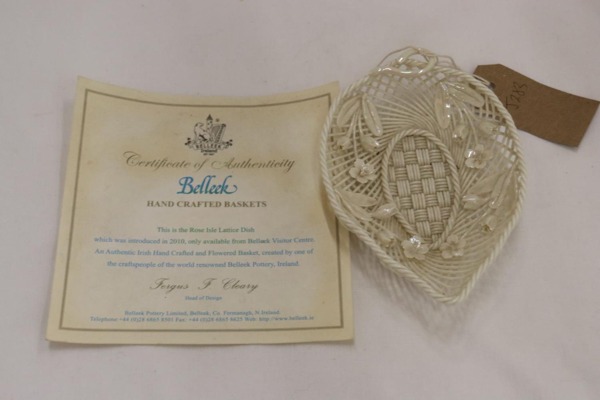 A BELLEEK ROSE ISLE LATTICE DISH WITH CERTIFICATE OF AUTHENTICITY