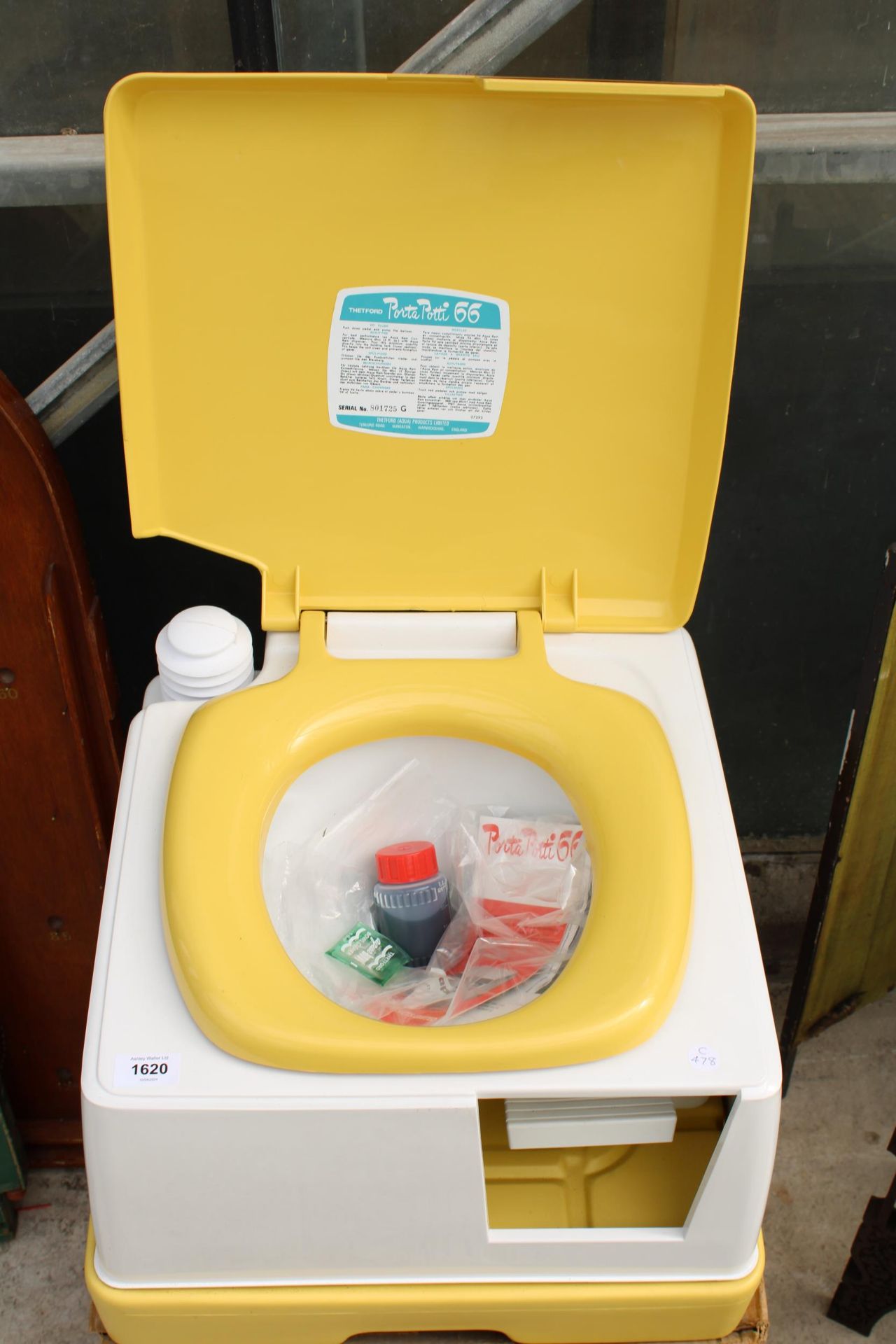 AN AS NEW THETFORD PORTA POTTI 66 CARAVAN TOILET - Image 2 of 5