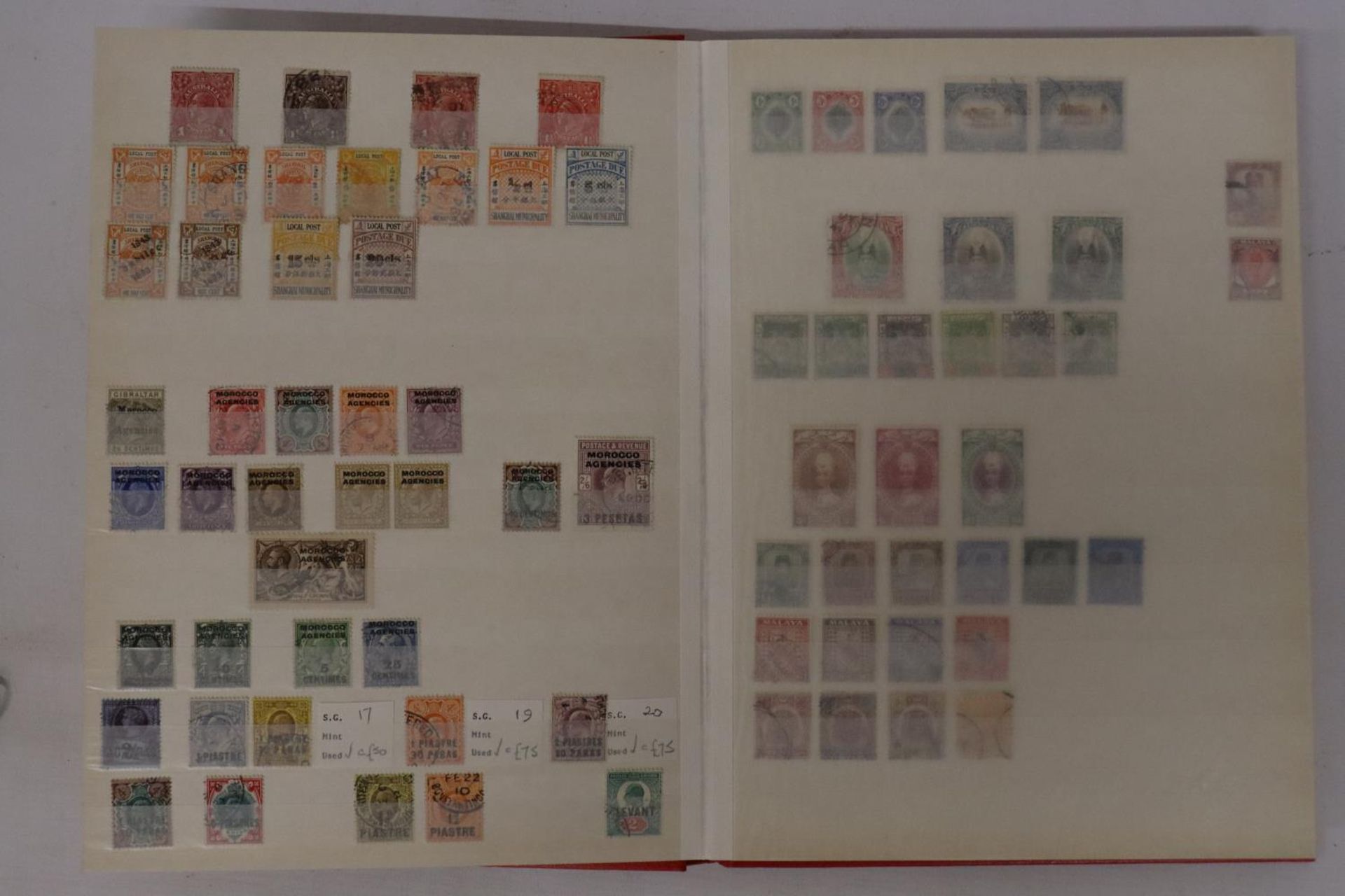 THE RED COMPASS STOCKBOOK HOUSING AN ECLECTIC COLLECTION OF GB AND BRITISH COMMONWEALTH MINT AND - Bild 3 aus 5