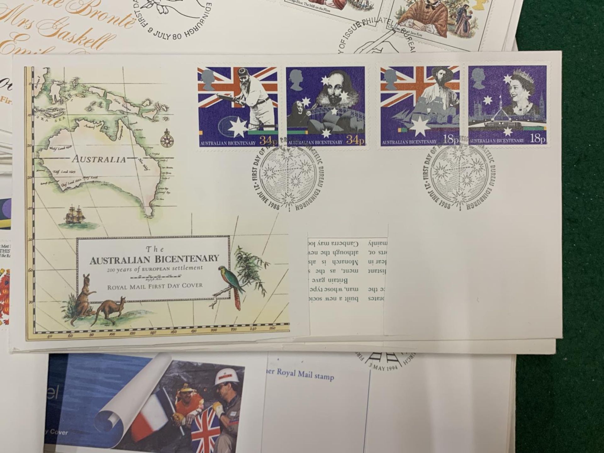A LARGE COLLECTION OF FIRST DAY COVERS - Bild 2 aus 5