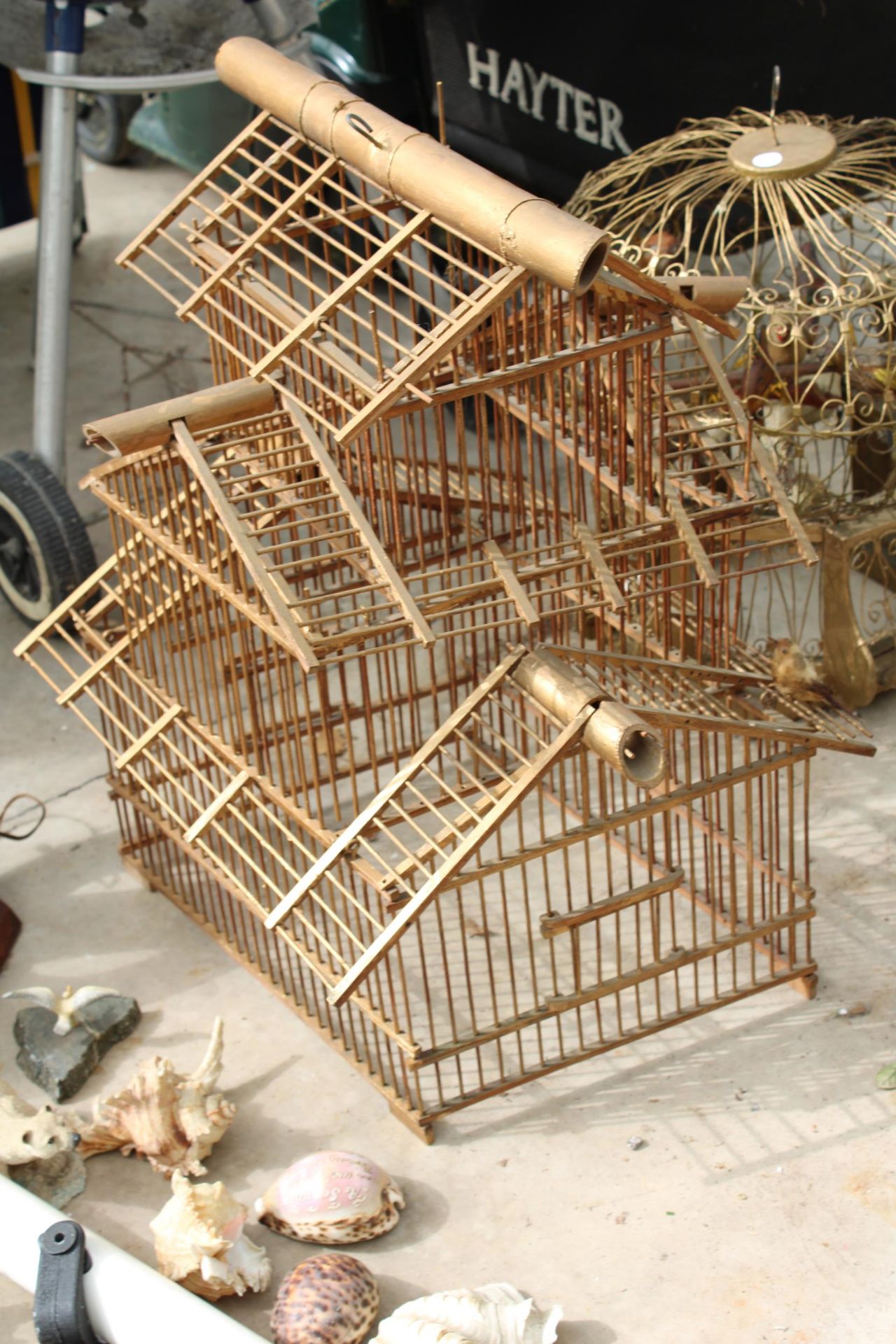 FOUR VARIOUS DECORATIVE BIRD CAGES - Image 2 of 5