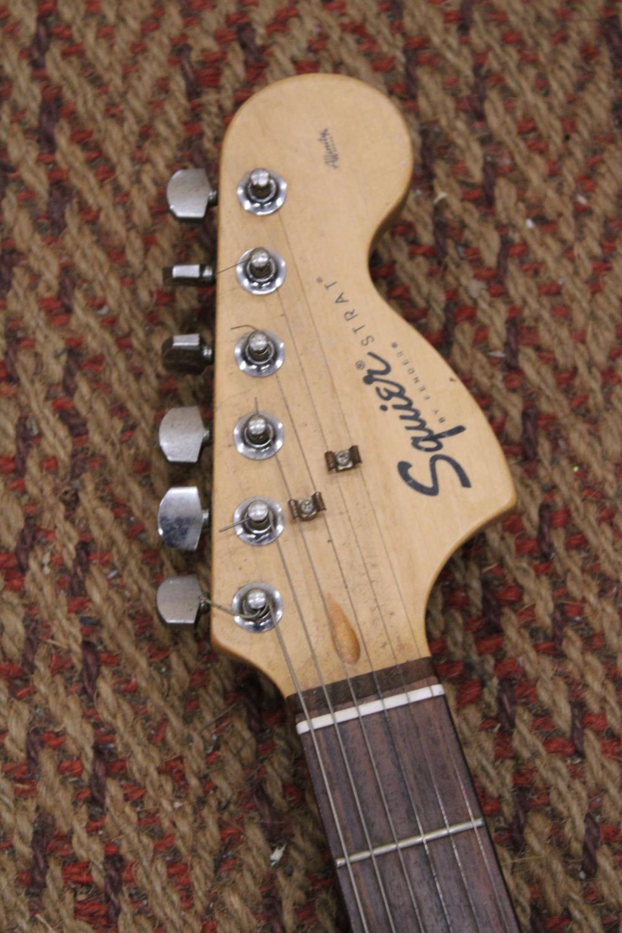 A SQUIER BLACK STRATOCASTER ELECTRIC GUITAR BY FENDER - Image 2 of 6