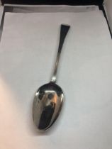 A GEORGIAN HALLMARKED LONDON SILVER SPOON