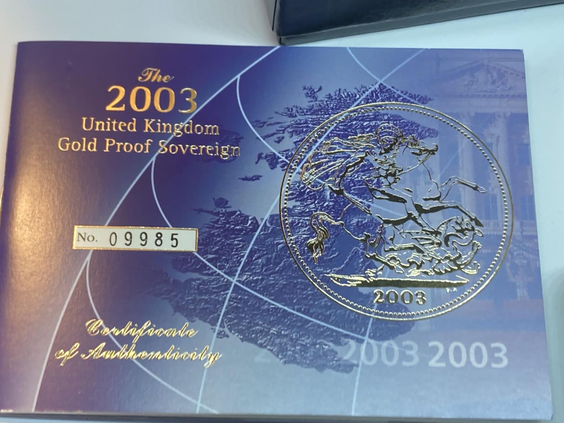 A 2003 GOLD PROOF SOVEREIGN QUEEN ELIZABETH II NO 09985 OF 15,000 IN A PRESENTATION BOX WITH - Image 4 of 5