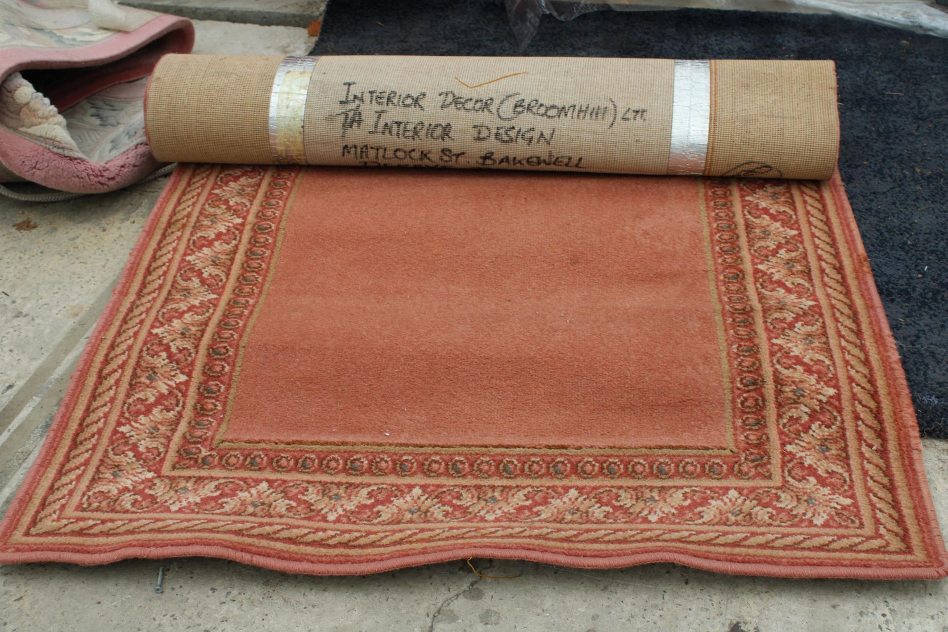 TWO SMALL RUGS - Image 3 of 5