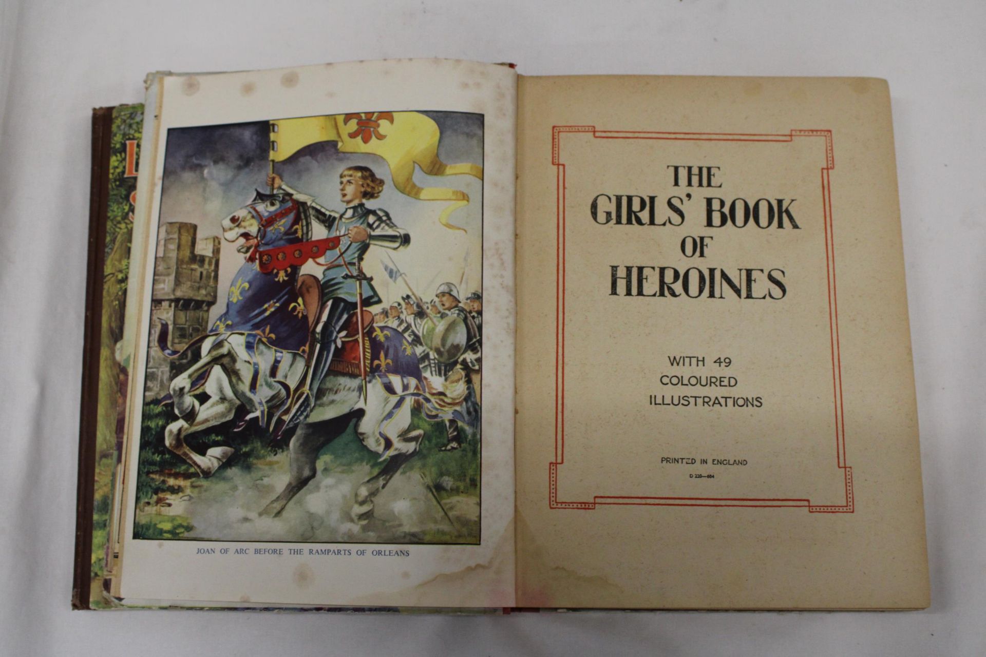 TWO VINTAGE HARDBACK CHILDREN'S BOOKS, 'THE GIRL'S BOOK OF HEROINES' AND 'LAMB'S TALES FROM - Image 7 of 8