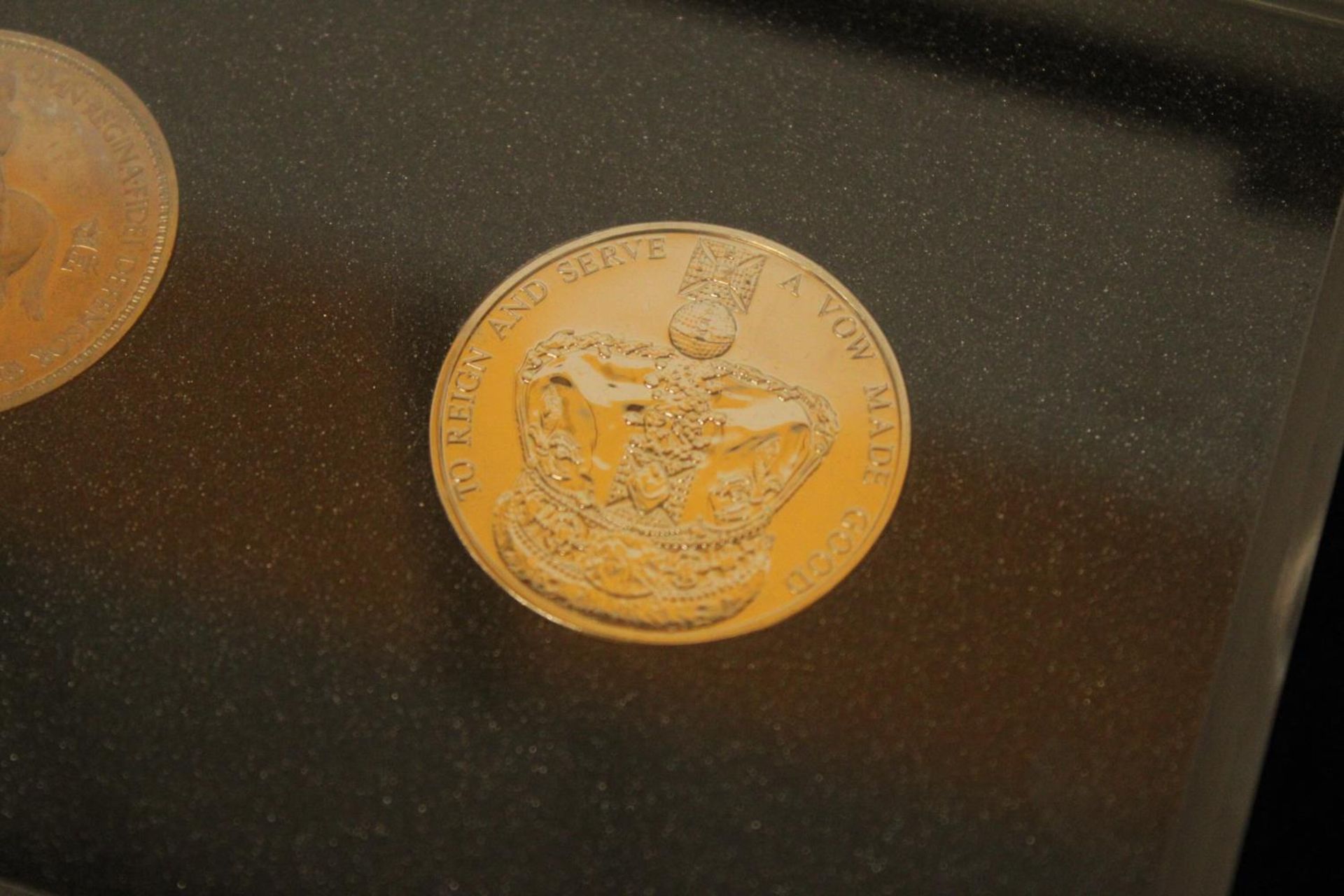 A WESTMINSTER COLLECTION OF COINS TO INCLUDE A QUEEN ELIZABETH II CORONATION CROWN FIVE SHILLINGS - Image 3 of 4