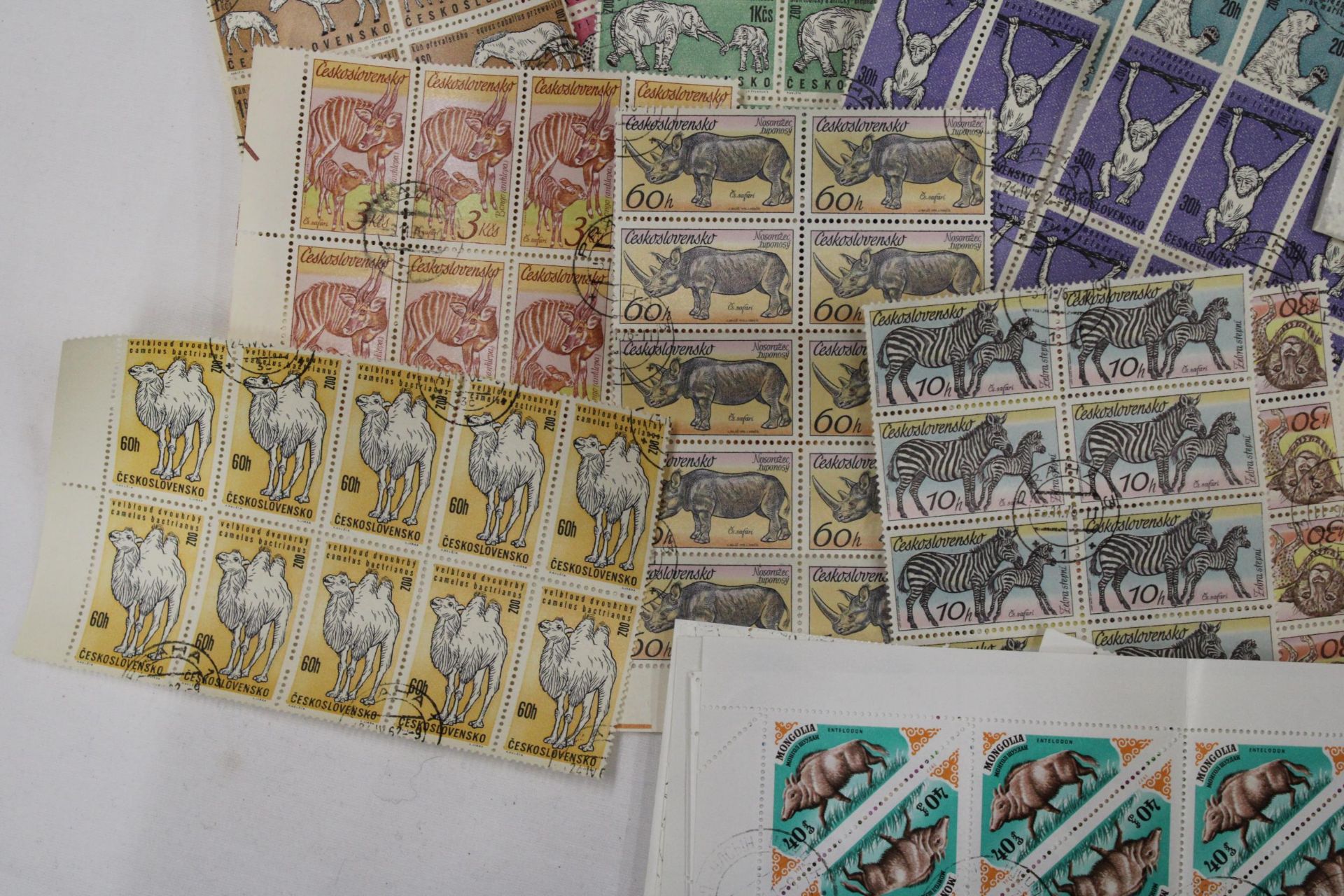 A COLLECTION OF BLOCKS OF STAMPS - Image 3 of 6