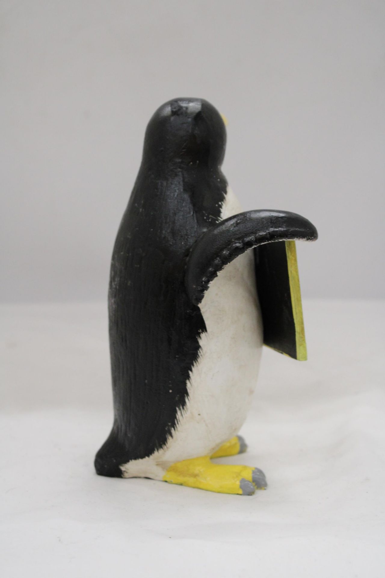 A DRAUGHT GUINNESS PENGUIN, HEIGHT 21CM - Image 5 of 5