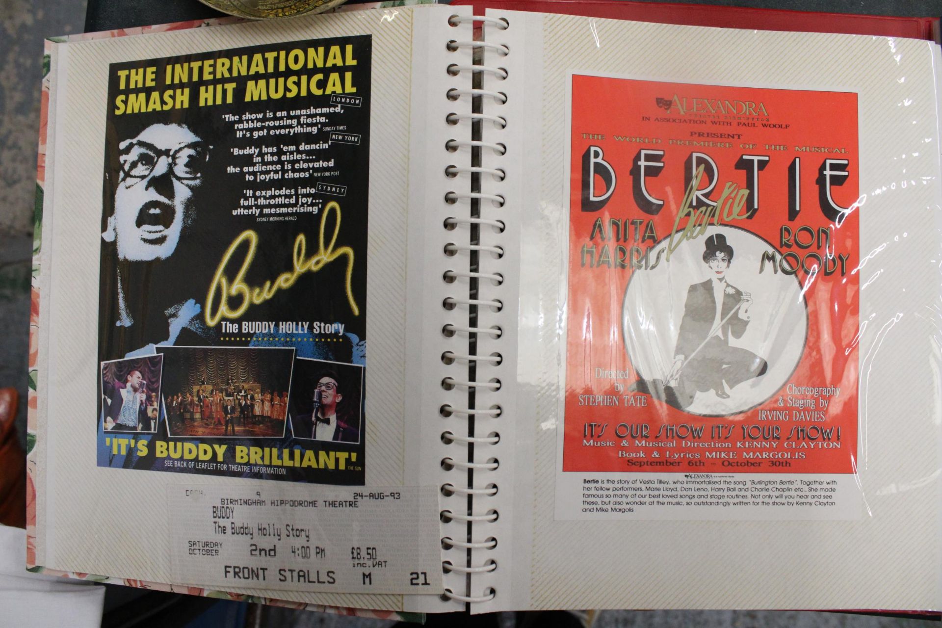 A COLLECTION OF VINTAGE THEATRE PROGRAMMES, TICKETS AND EPHEMERA - Image 3 of 7