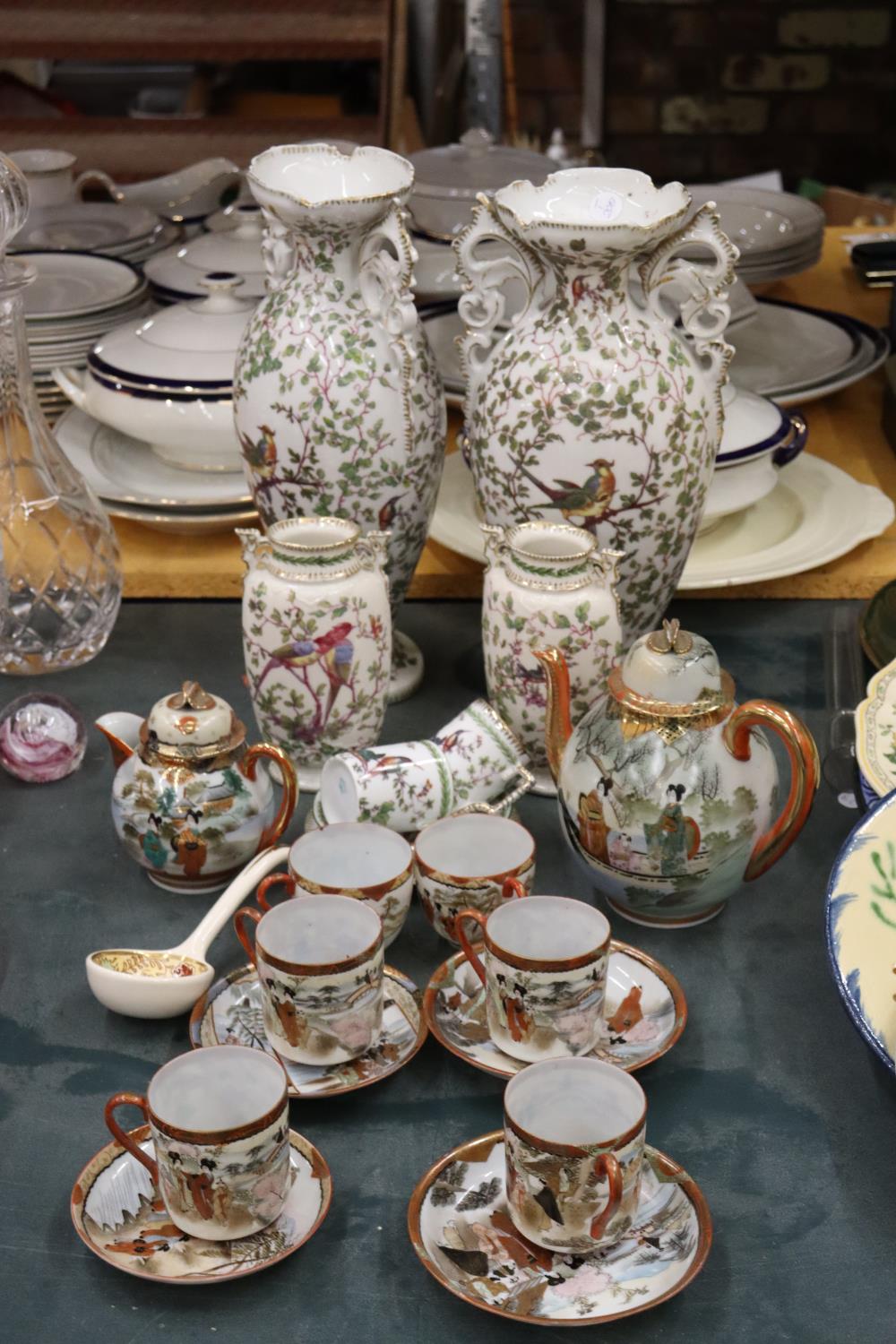 AN ORIENTAL TEASET TO INCLUDE TEAPOT, CUPS AND SAUCERS AND TO AUSTRIA VICTORIA LARGE VASES