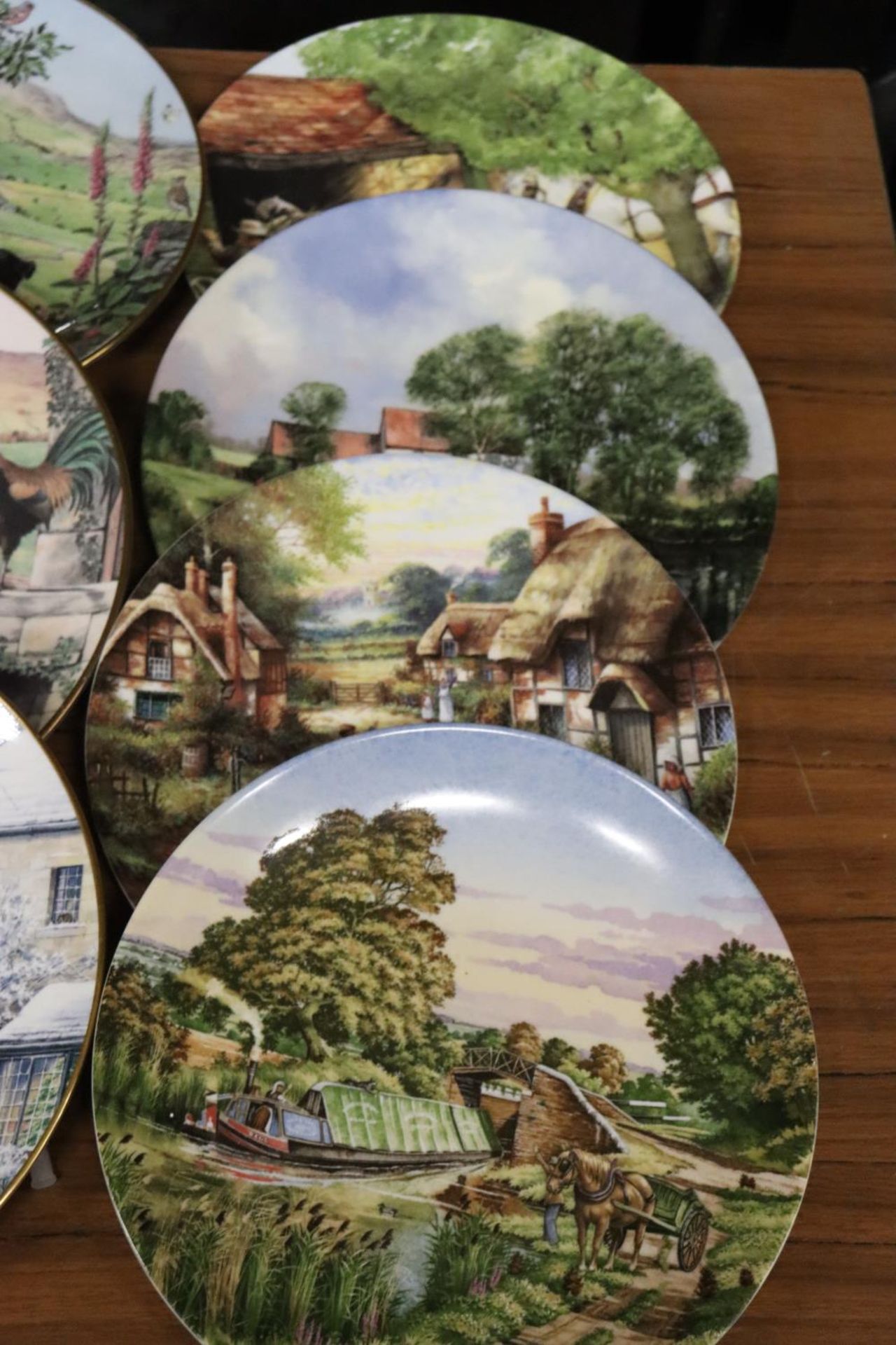 A LARGE COLLECTION OF CABINET PLATES - Image 4 of 6