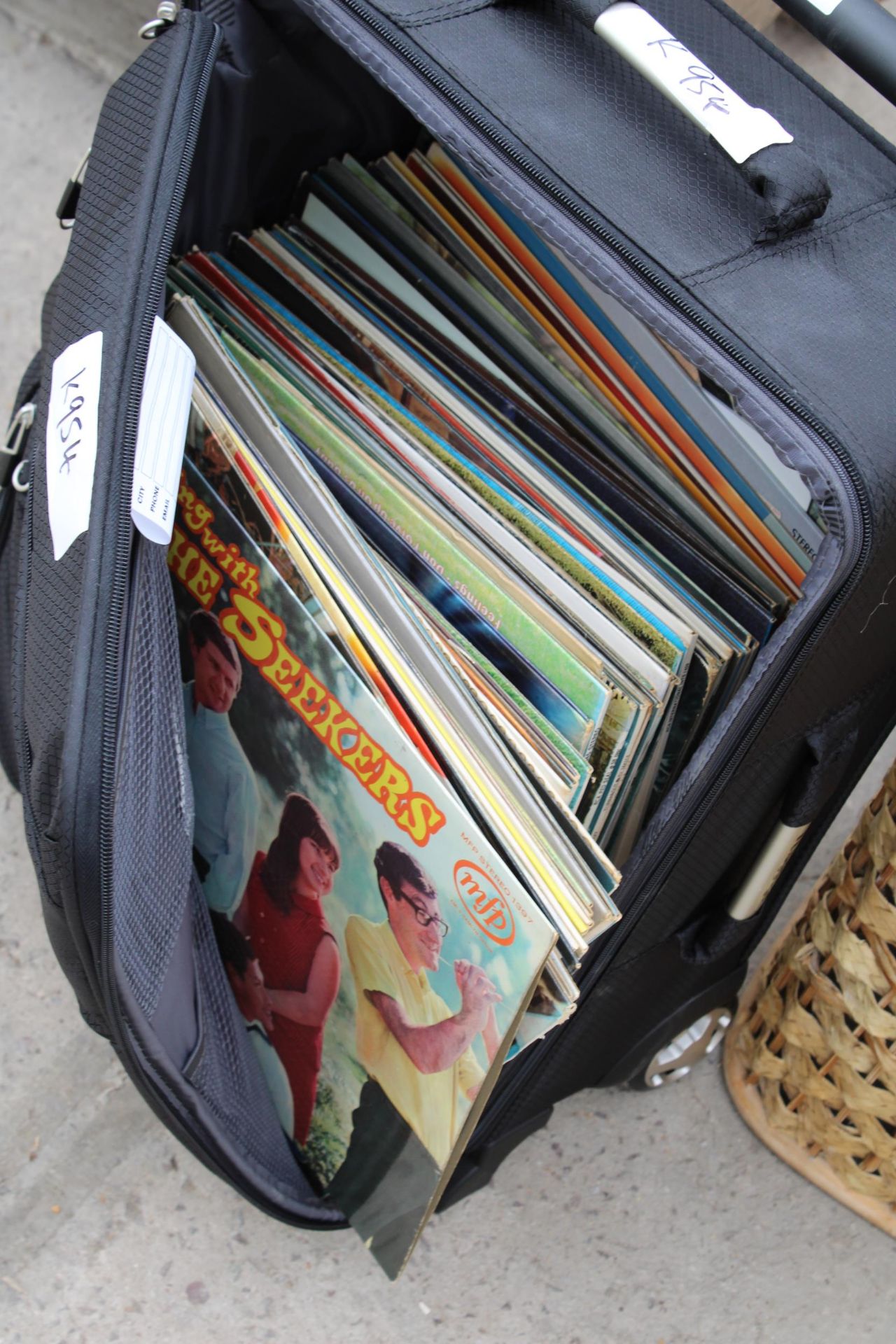 A LARGE ASSORTMENT OF LP RECORDS - Image 2 of 3