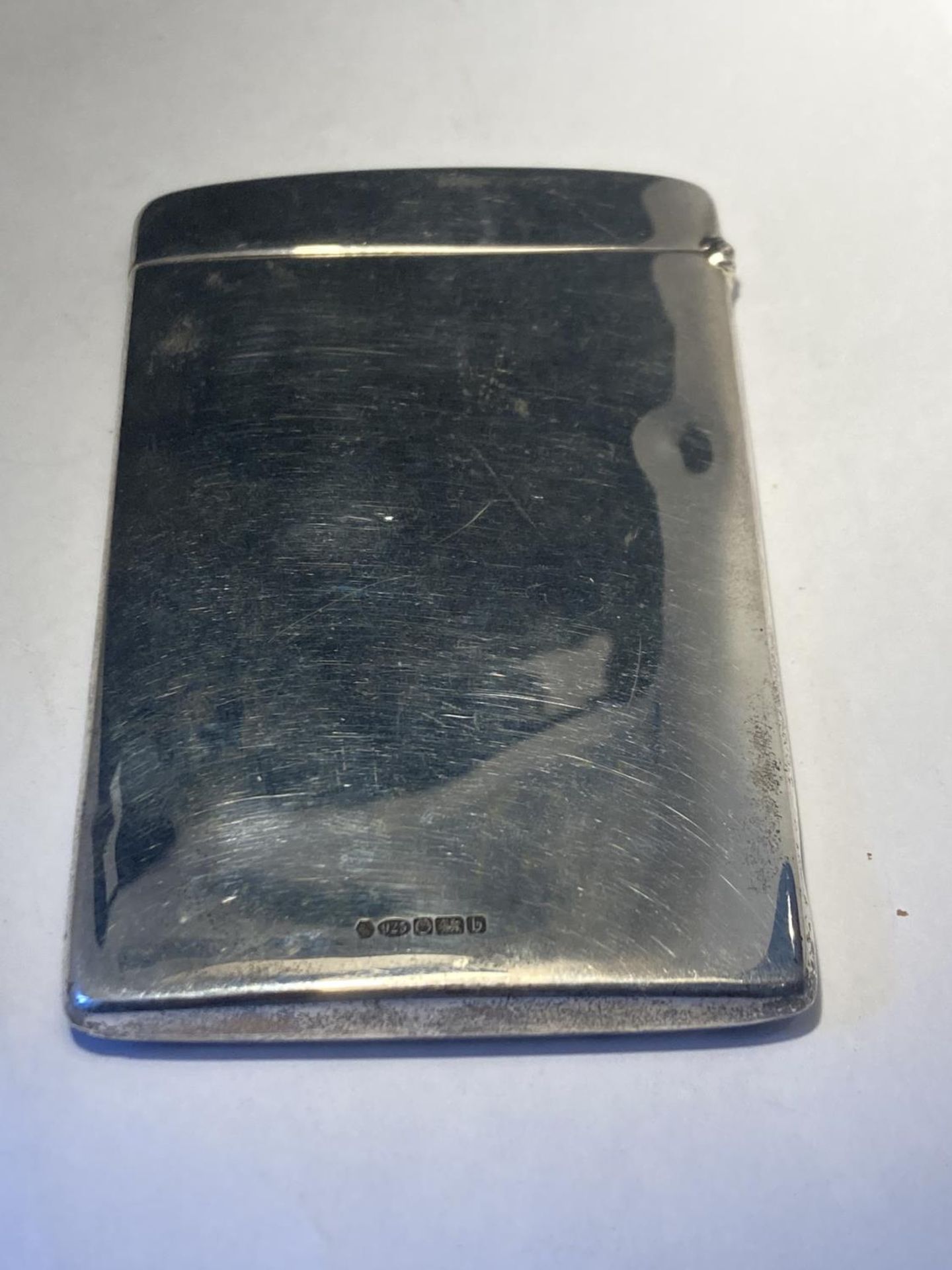 A HALLMARKED SHEFFIELD SILVER CARD CASE GROSS WEIGHT 63.25 GRAMS - Image 2 of 3