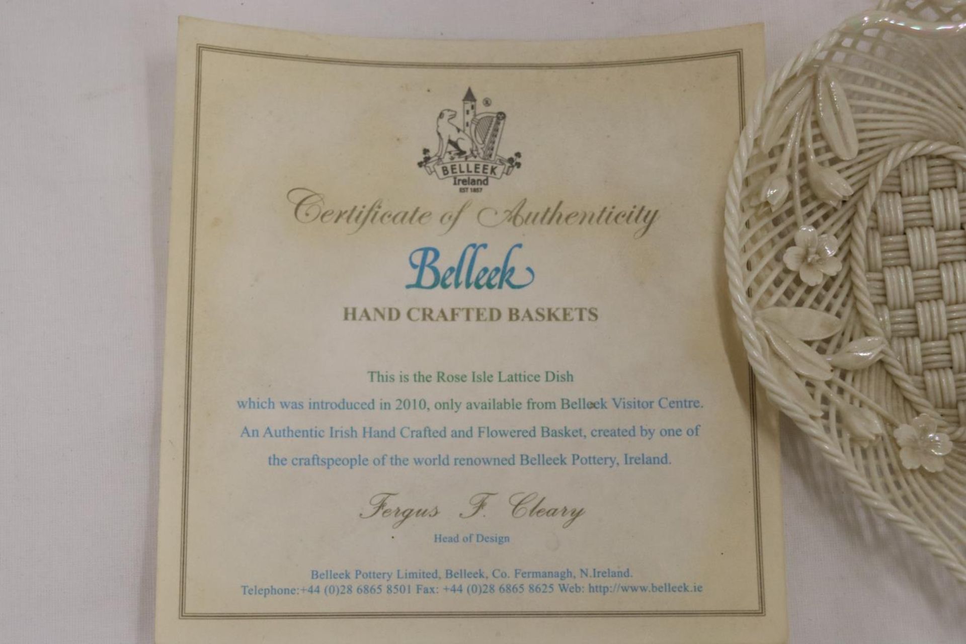 A BELLEEK ROSE ISLE LATTICE DISH WITH CERTIFICATE OF AUTHENTICITY - Image 2 of 4