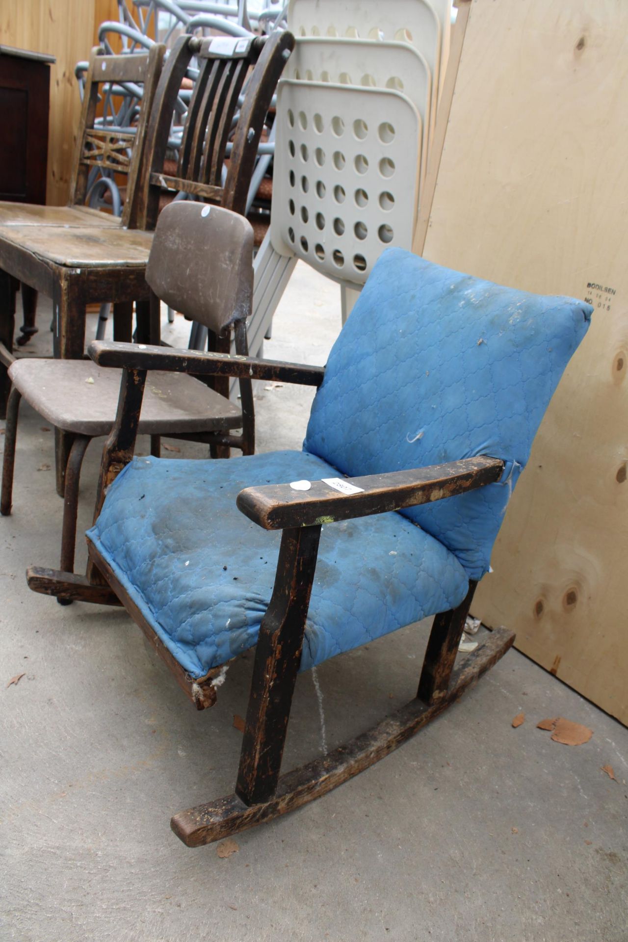 A MID 20TH CENTURY CHILDS ROCKING CHAIR AND COUNTIES FURNITURE GROUP CHILDS PLASTIC CHAIR - Image 2 of 2