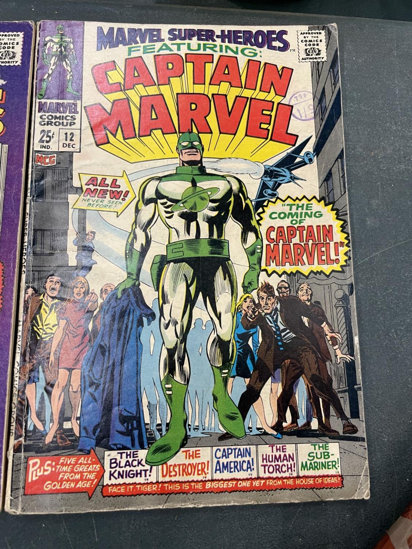 TWO VINTAGE CAPTAIN MARVEL COMICS TO INCLUDE A MARVEL TALES - Image 2 of 5
