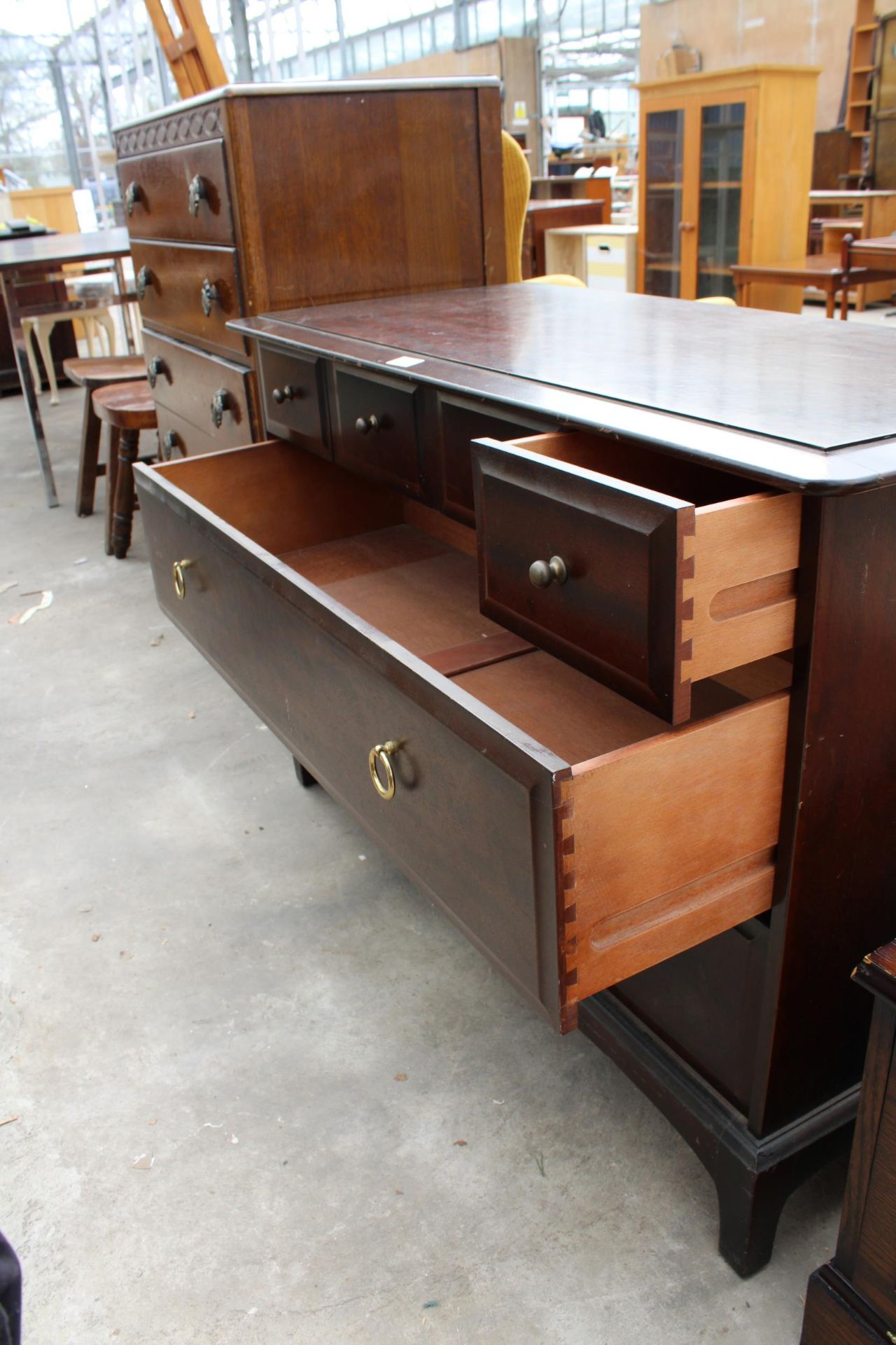 A STAG MINSTREL CHEST OF FOUR SHORT AND TWO LONG DRAWERS, 42" WIDE - Image 2 of 2