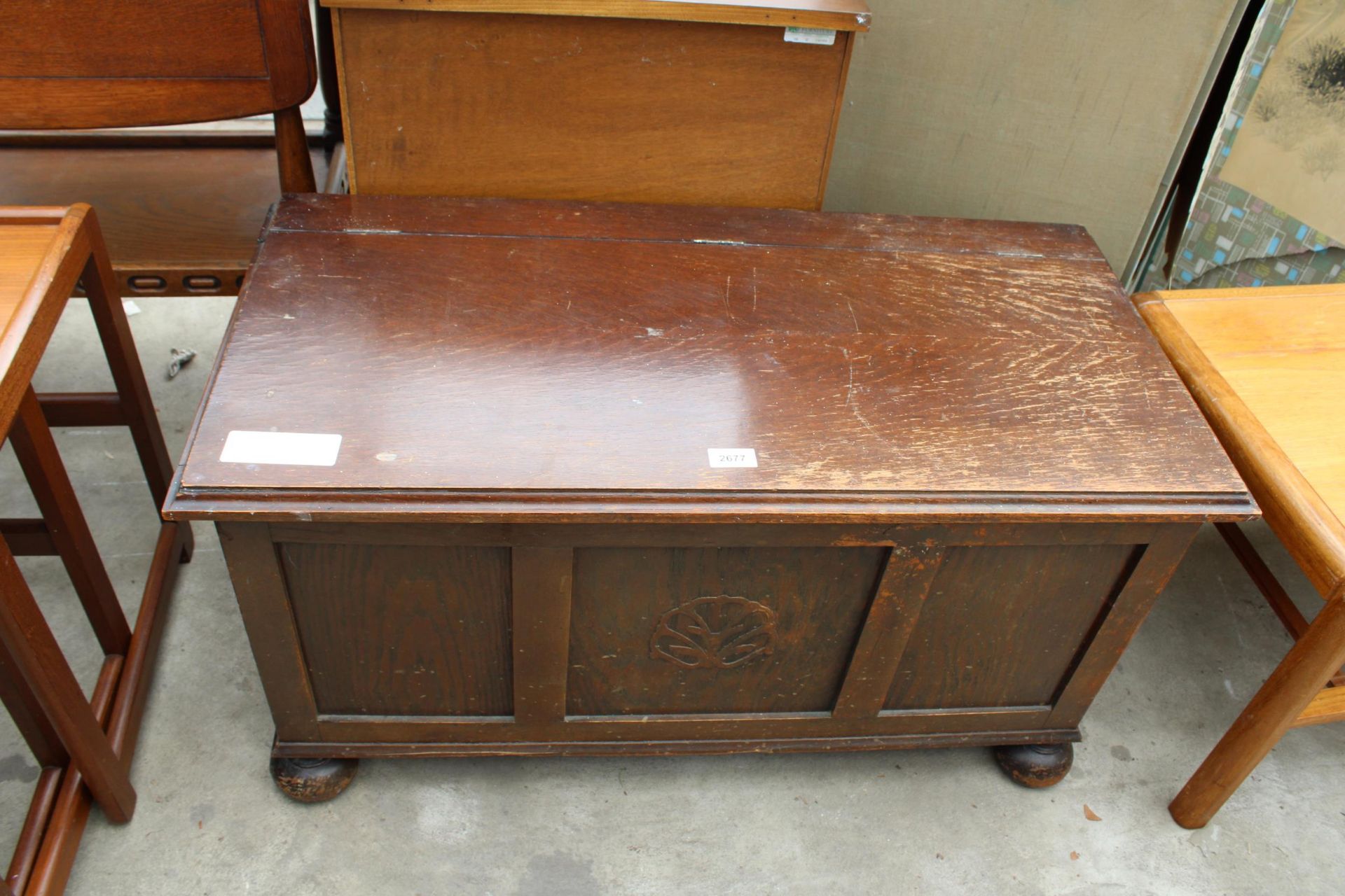 A MID 20TH CENTURY OAK BLANKET CHEST, 36" WIDE