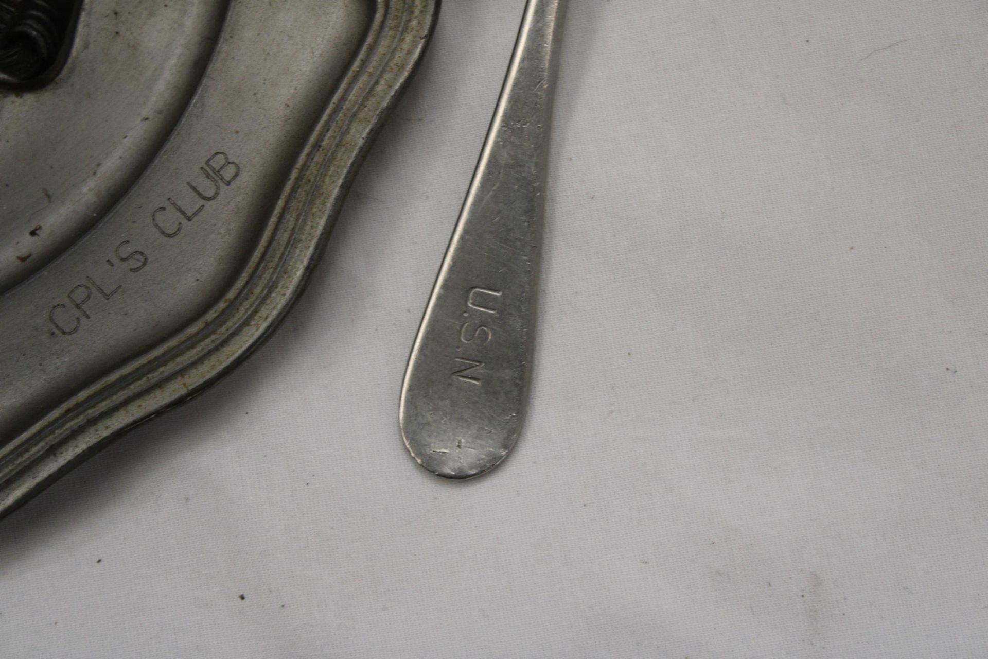 A VINTAGE PEWTER TRAY AND A UNITED STATES NAVY SPOON - Image 3 of 7