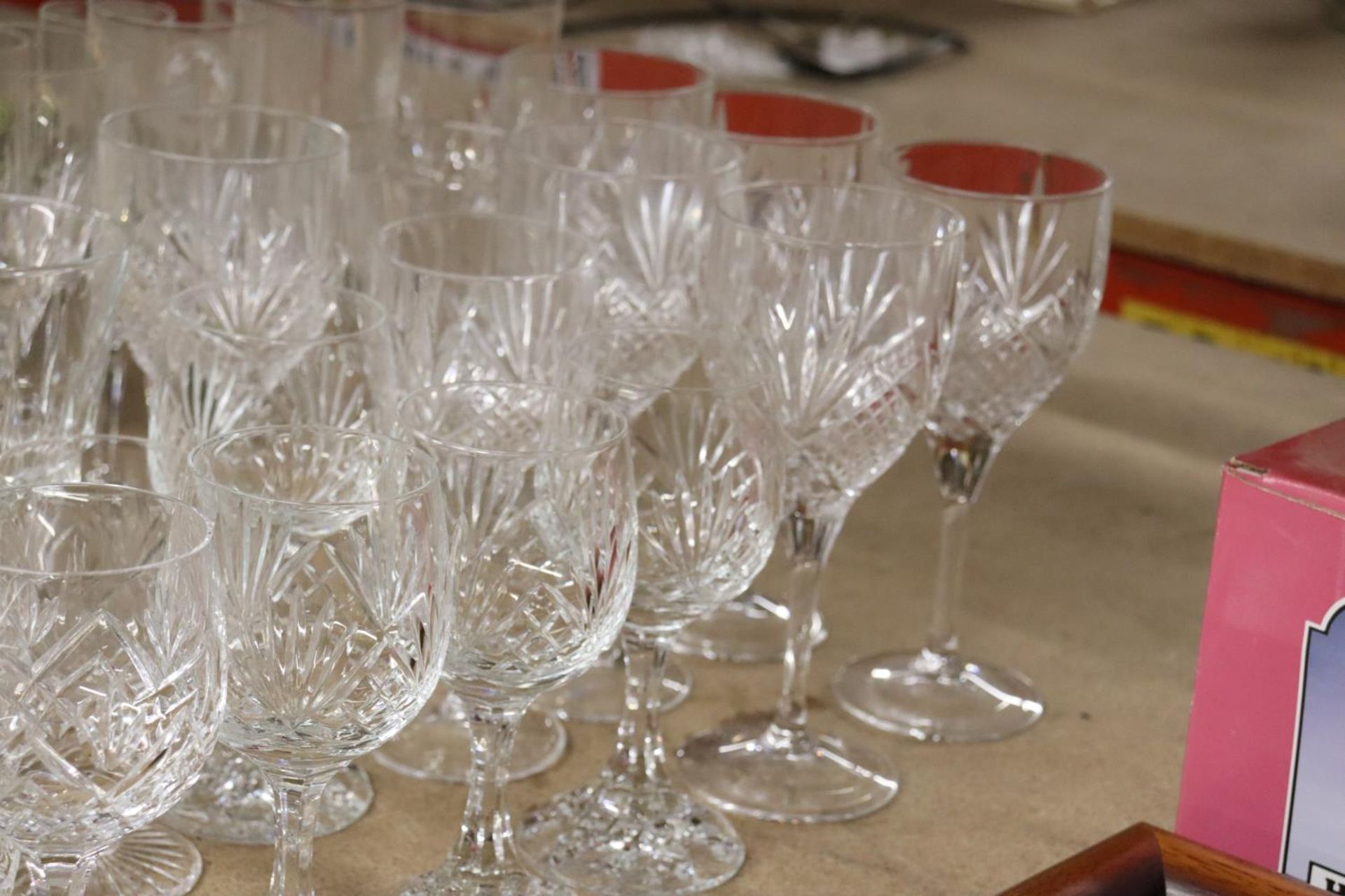 A QUANTITY OF CUT GLASS, GLASSES TO INCLUDE CHAMPAGNE FLUTES, WINE, BRANDY, SHERRY, ETC - Image 2 of 5
