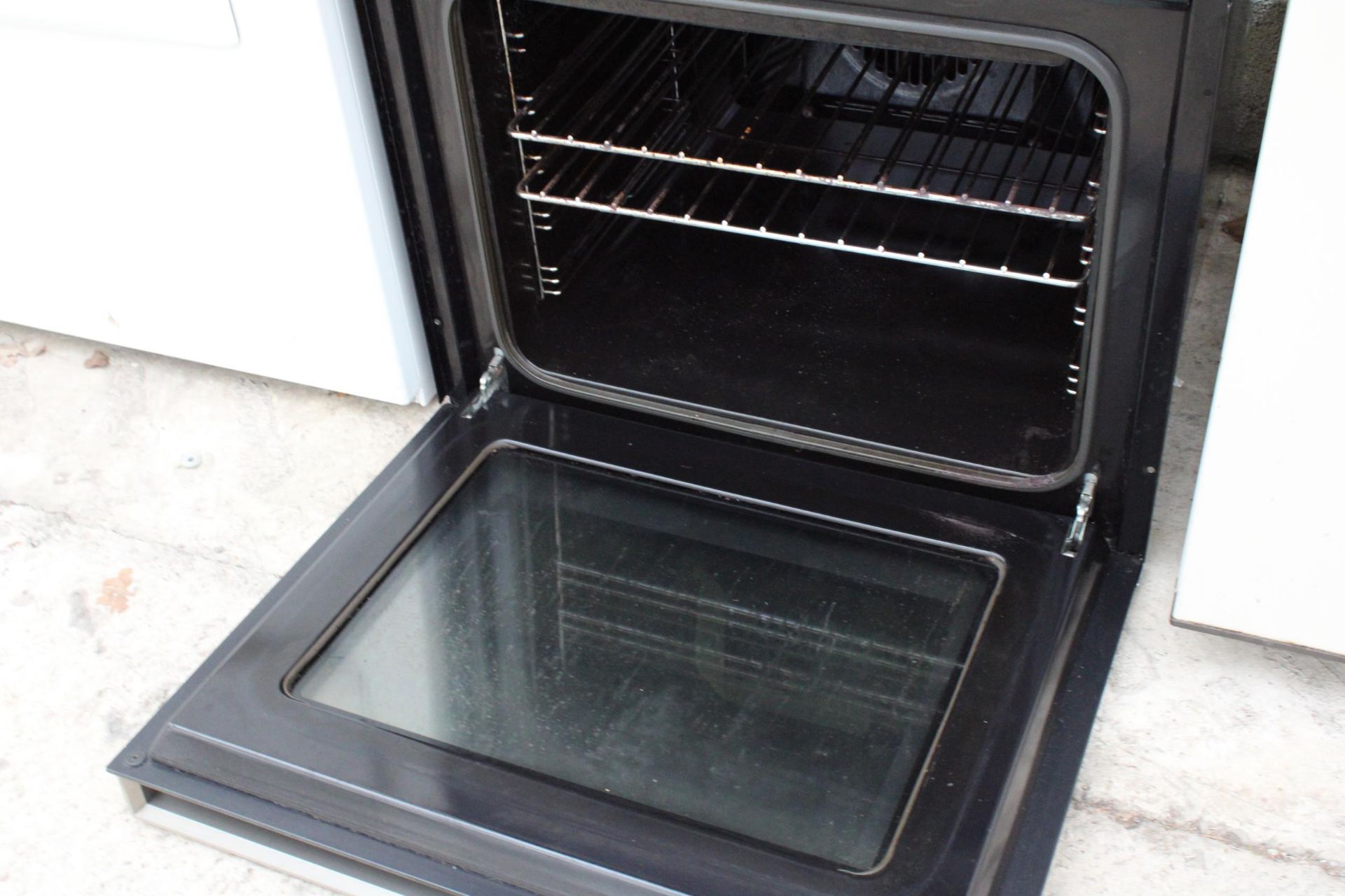 A CHROME AND BLACK BAUMATIC INTERGRATED DOUBLE OVEN - Bild 4 aus 4
