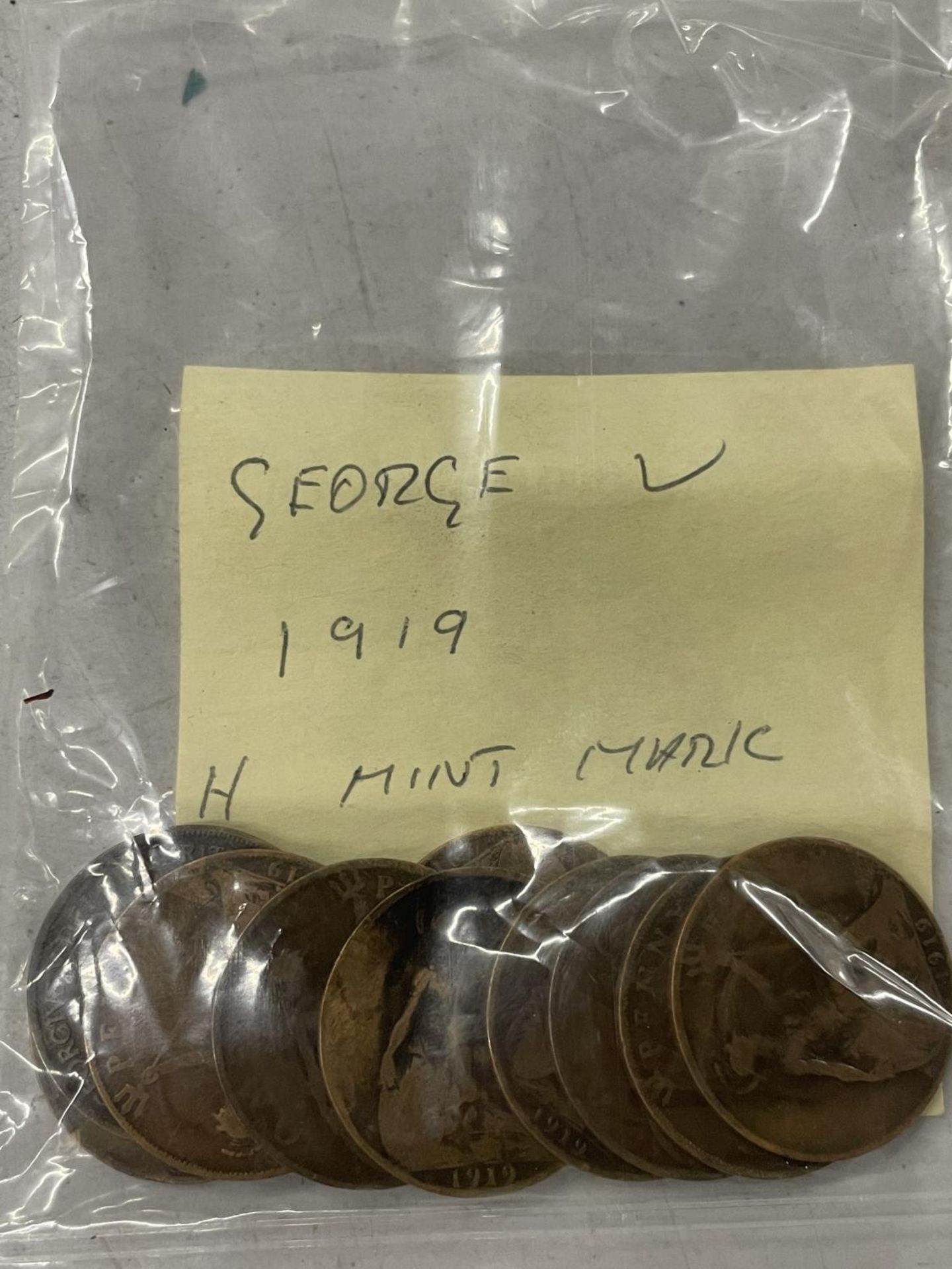 A QUANTITY OF PRE DECIMAL HALF PENNIES 1912, 1918 AND 1919 - Image 2 of 3