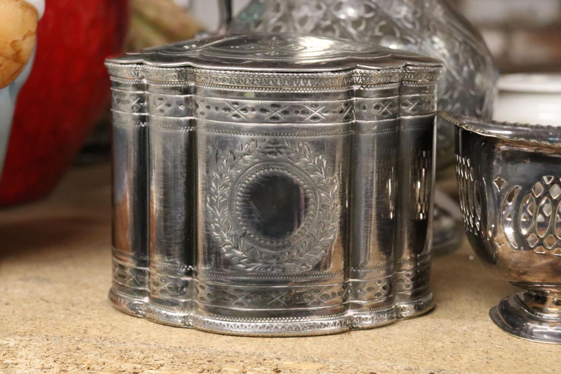 A SILVER PLATED LIDDED JUG, TEA CADDY AND BASKET BOWL, PLUS A LARGE CUT GLASS VASE AND THREE - Image 6 of 6