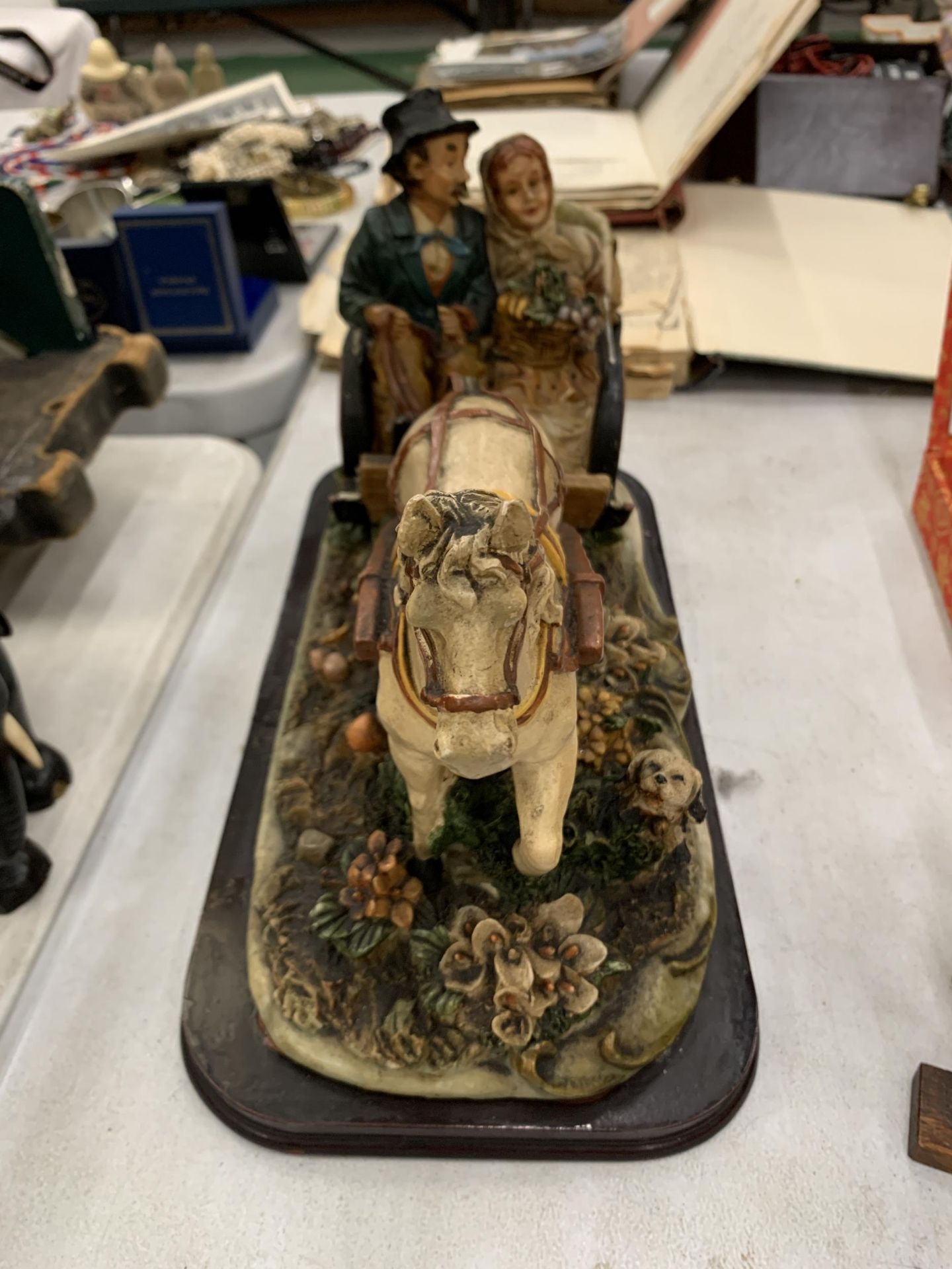 A LARGE MODEL OF A HORSE AND CART, 'NOSTALGIC MOMENTS', HEIGHT 24CM, LENGTH 37CM - Image 3 of 4