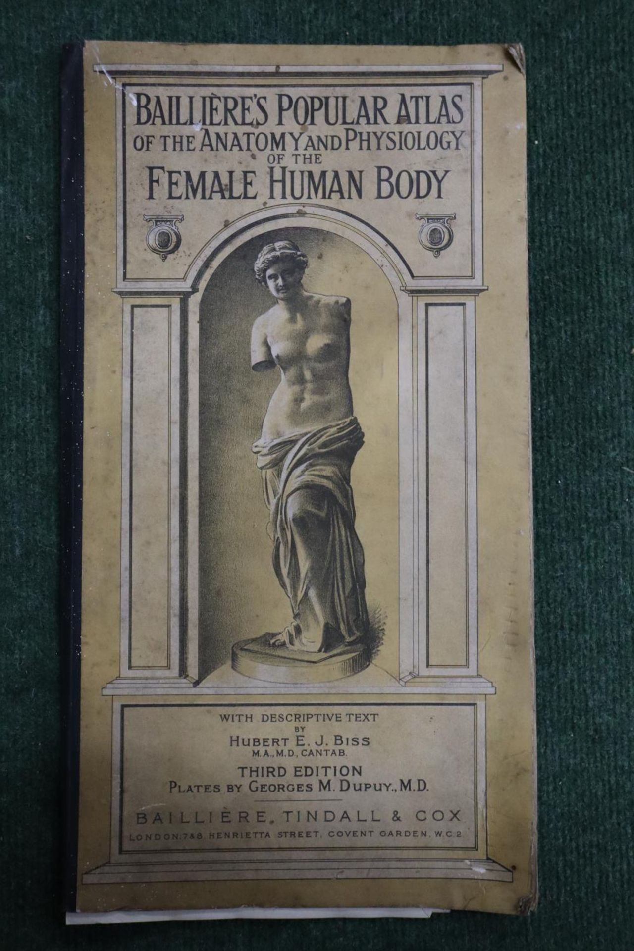 A VINTAGE BAILLIERE'S POPULAR ATLAS OF THE ANATOMY AND PHYSIOLOGY OF THE FEMALE HUMAN BODY BY HUBERT