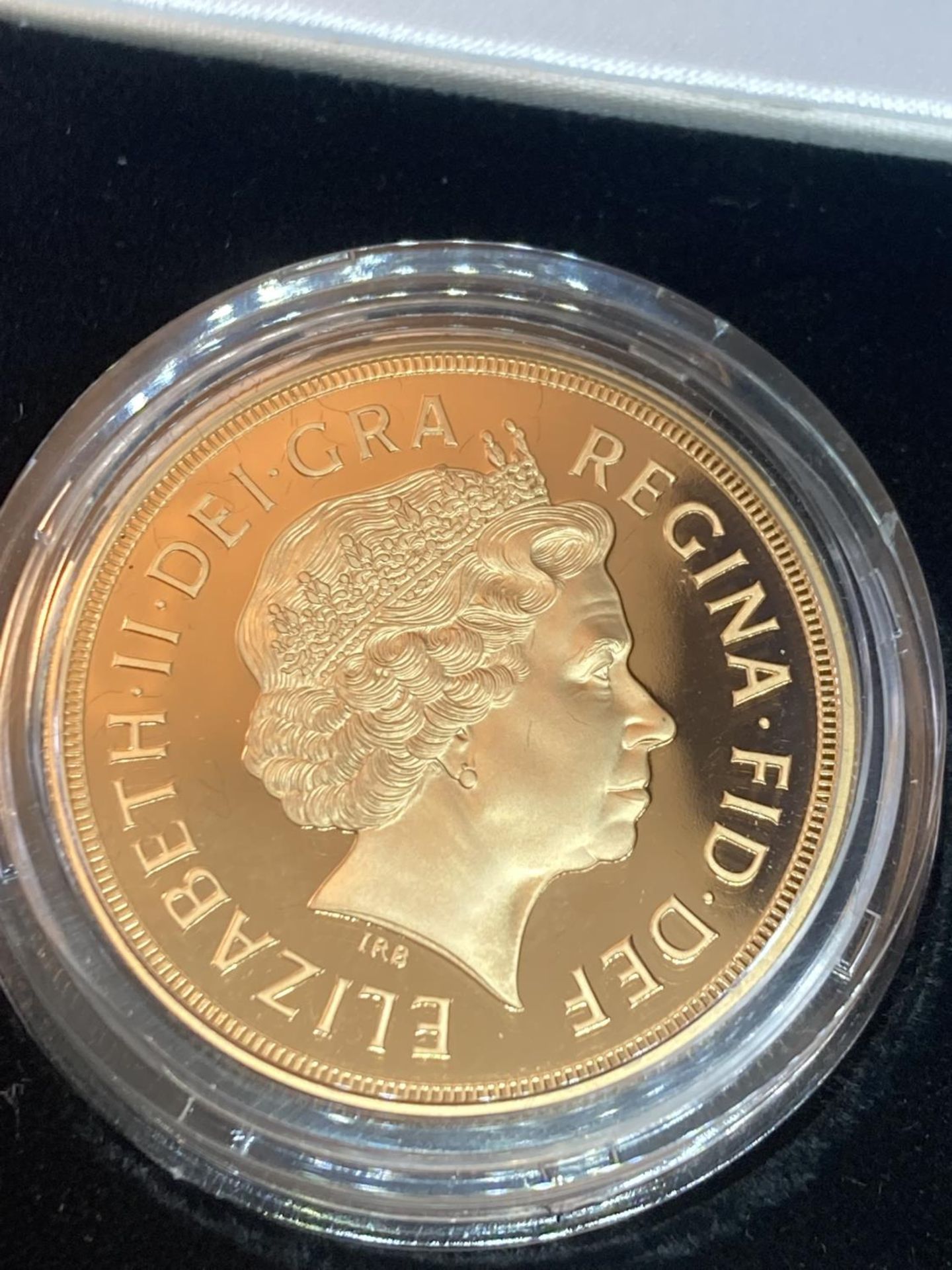 A 2002 ROYAL MINT GOLD PROOF FOUR COIN COLLECTION CELEBRATING QUEEN ELIZABETH II GOLDEN JUBILEE TO - Image 3 of 11