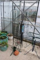 AN ASSORTMENT OF METAL GARDEN OBELISKS AND PLANT CLIMBING FRAMES