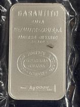 A 50G SILVER INGOT, 99.9%, IN PRESENTATION CASE